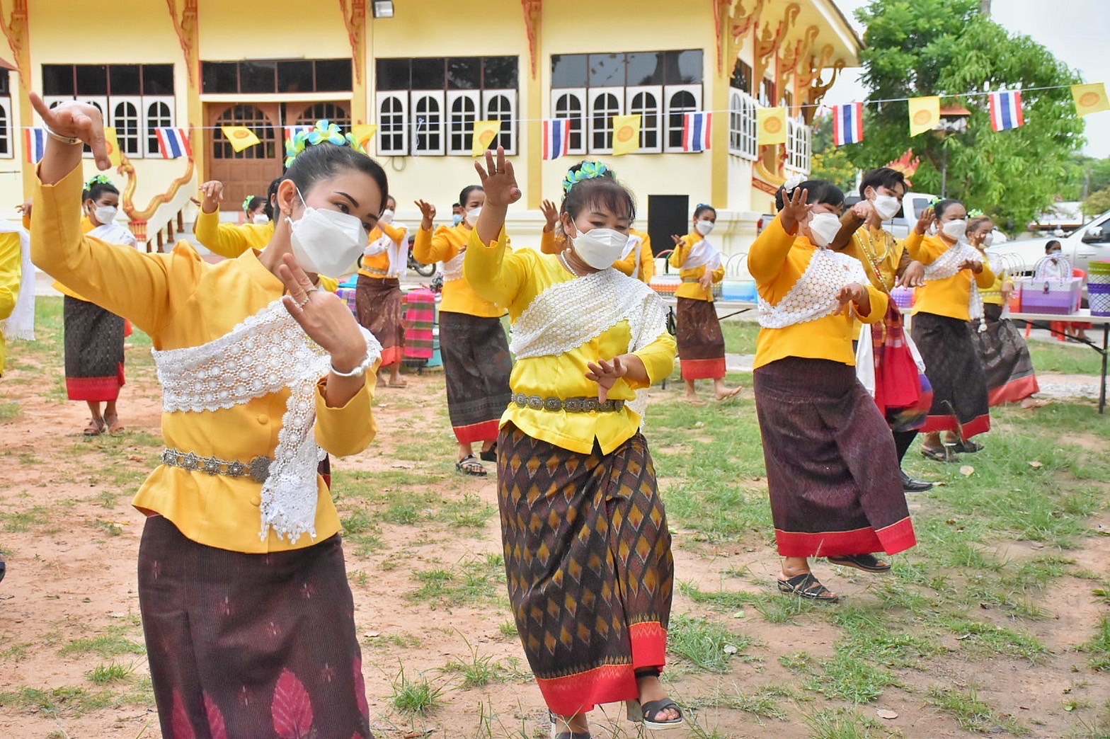 รองอธิบดีกรมการพัฒนาชุมชน นำทีมผู้บริหาร พช. ลงพื้นที่ติดตามการดำเนินงานบริษัท ประชารัฐรักสามัคคีมหาสารคาม(วิสาหกิจเพื่อสังคม) จำกัด