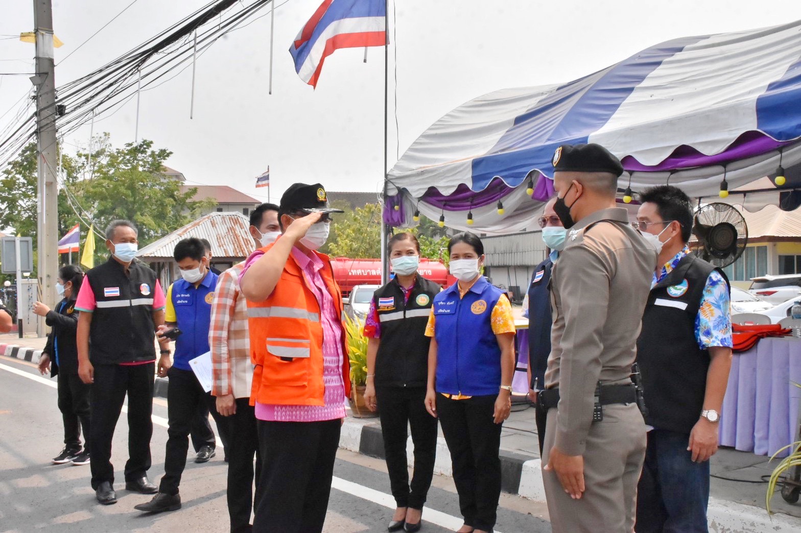 พช.มหาสารคาม ร่วมออกนิเทศและตรวจเยี่ยมจุดตรวจบริการประชาชน