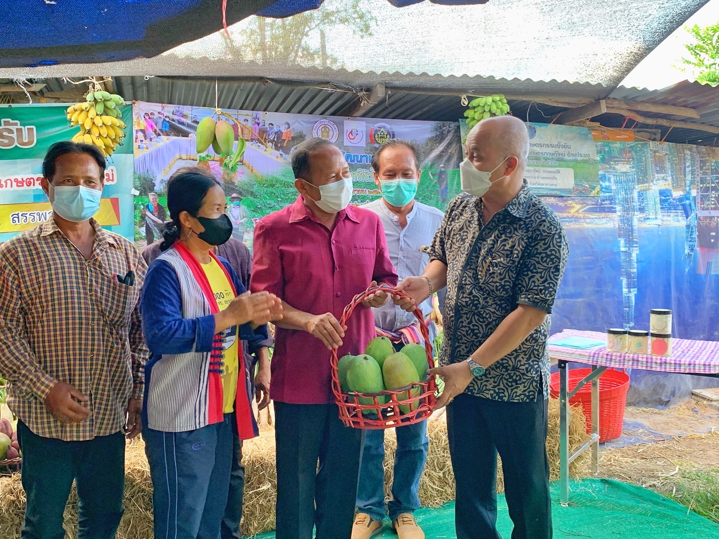 รองอธิบดีกรมการพัฒนาชุมชน นำทีมผู้บริหาร พช. ลงพื้นที่ติดตามการดำเนินงานบริษัท ประชารัฐรักสามัคคีมหาสารคาม(วิสาหกิจเพื่อสังคม) จำกัด