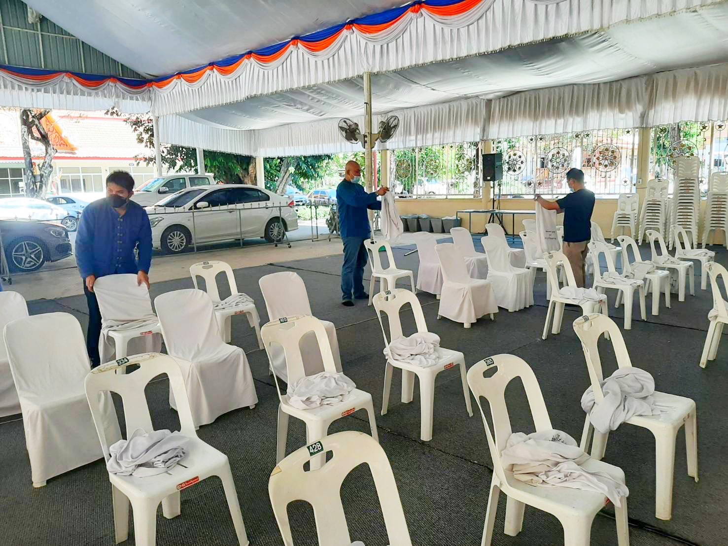 พช.มหาสารคามจัดเตรียมสถานที่ดำเนินโครงการ “ทอดผ้าป่าสมทบกองทุนพัฒนาเด็กชนบท ในพระราชูปถัมภ์ สมเด็จพระเทพรัตนราชสุดาฯ สยามบรมราชกุมารี”