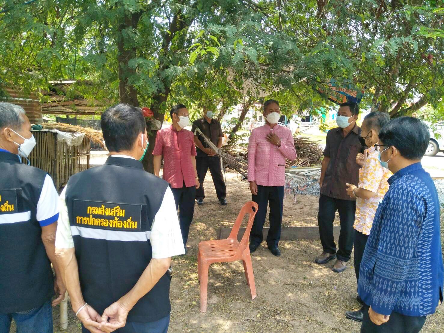 ผู้ตรวจราชการกรมการพัฒนาชุมชน ร่วมกับทีมปฏิบัติการแก้จนฯ ลงพื้นที่ติดตามเยี่ยมเยียนครัวเรือนเป้าหมาย อำเภอวาปีปทุม จังหวัดมหาสารคาม