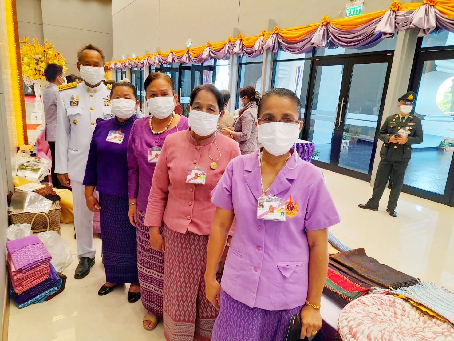 พช.มหาสารคาม จัดแสดงและจำหน่ายผลิตภัณฑ์ OTOP ในการรับเสด็จ สมเด็จพระกนิษฐาธิราชเจ้า กรมสมเด็จพระเทพรัตนราชสุดา ฯ สยามบรมราชกุมารี ในงานพระราชทานปริญญาบัตรแก่ผู้สำเร็จการศึกษาจากมหาวิทยาลัยมหาสารคาม