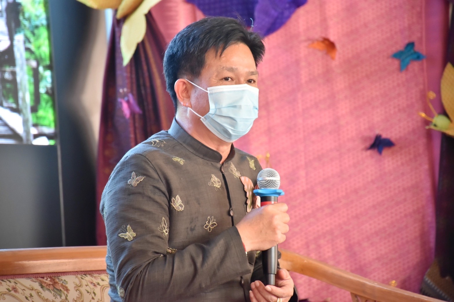 จังหวัดมหาสารคาม จัดแถลงข่าวการประดิษฐ์ผีเสื้อเพื่อนำไปประดับในนิทรรศการเฉลิมพระเกียรติ สมเด็จพระนางเจ้าสิริกิติ์ พระบรมราชินีนาถ พระบรมราชชนนีพันปีหลวง เนื่องในโอกาสมหามงคลเฉลิมพระชนมพรรษา 90 พรรษา 12 สิงหาคม 2565