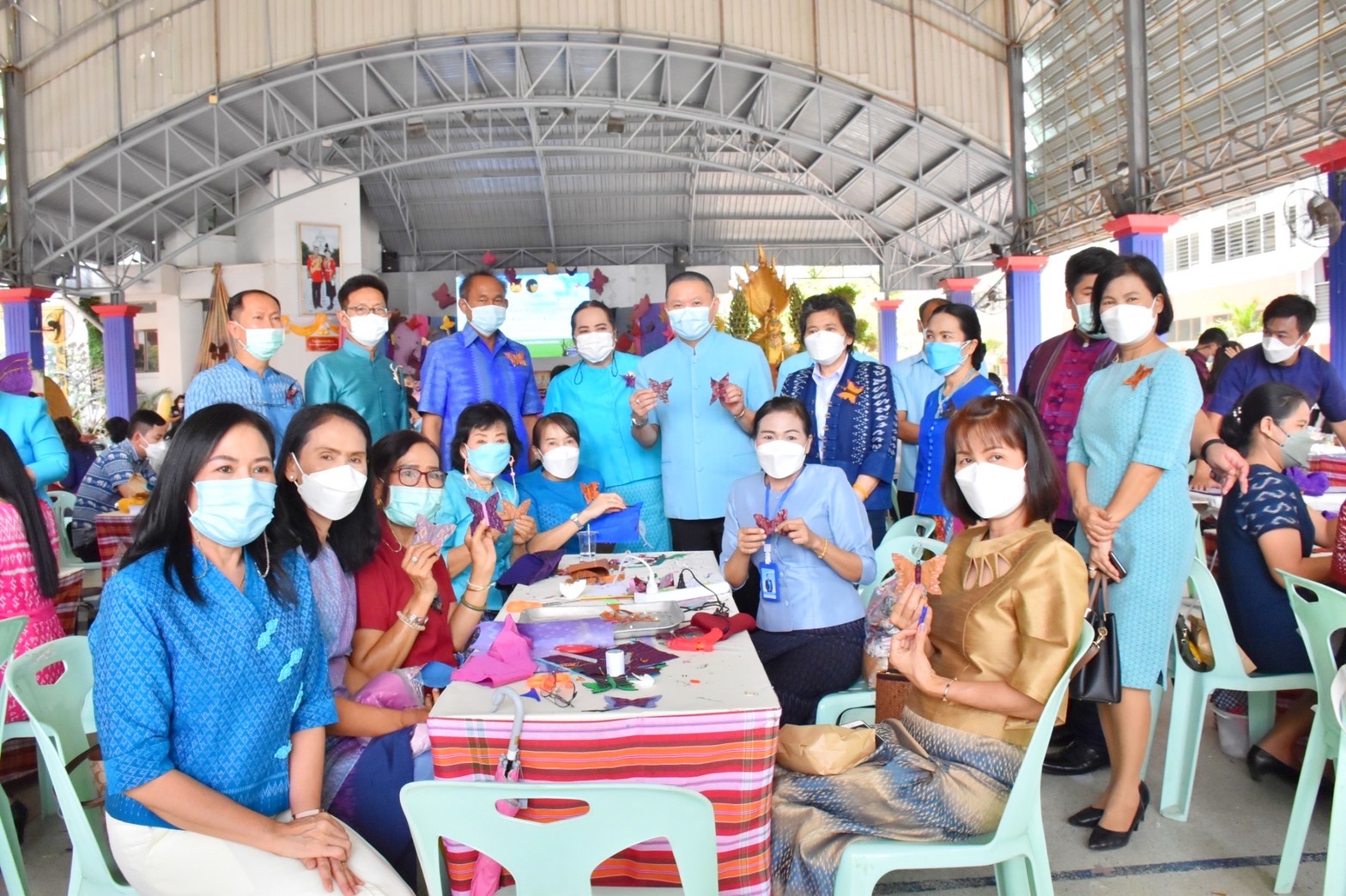 จังหวัดมหาสารคาม จัดแถลงข่าวการประดิษฐ์ผีเสื้อเพื่อนำไปประดับในนิทรรศการเฉลิมพระเกียรติ สมเด็จพระนางเจ้าสิริกิติ์ พระบรมราชินีนาถ พระบรมราชชนนีพันปีหลวง เนื่องในโอกาสมหามงคลเฉลิมพระชนมพรรษา 90 พรรษา 12 สิงหาคม 2565