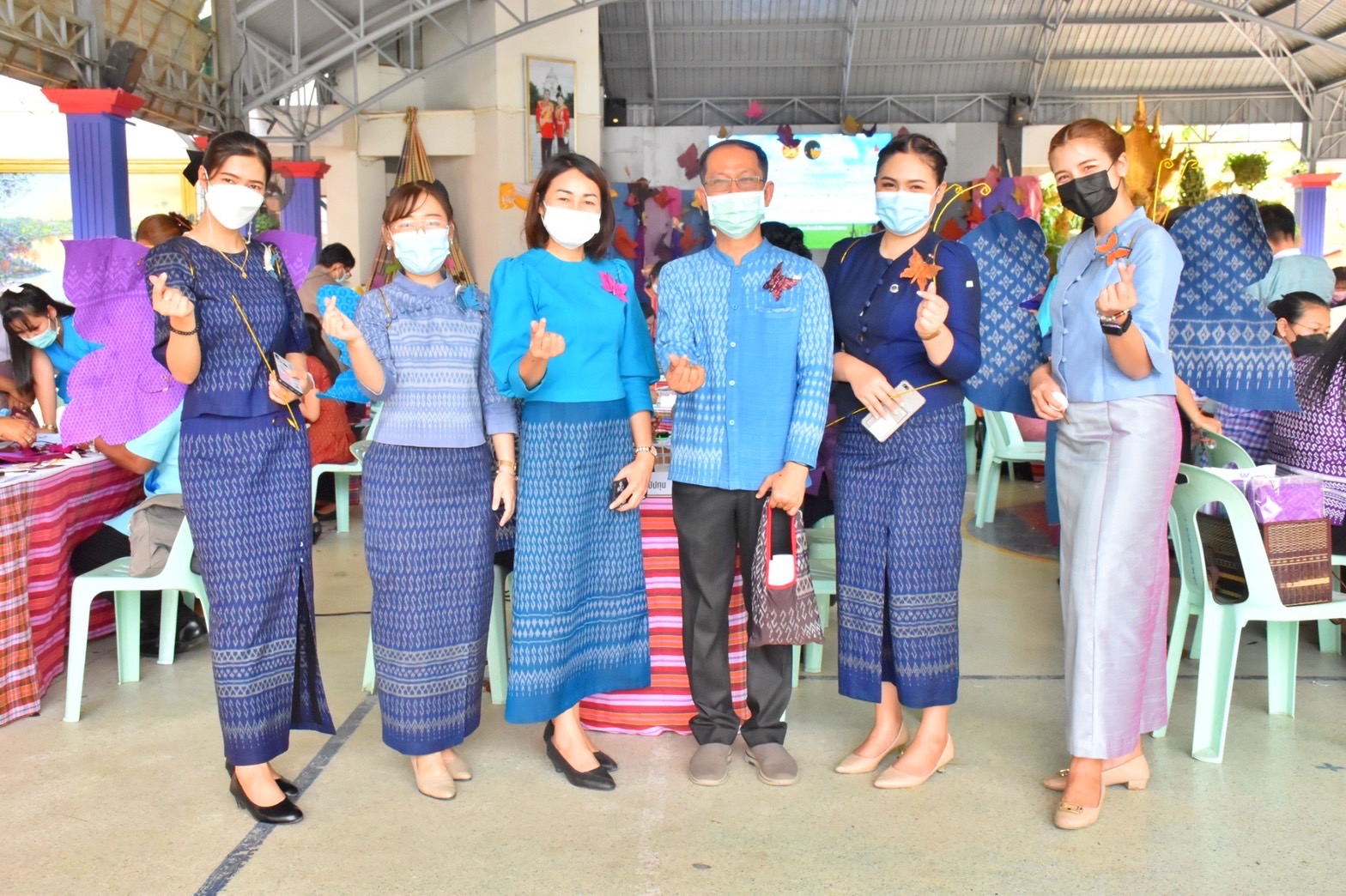 จังหวัดมหาสารคาม จัดแถลงข่าวการประดิษฐ์ผีเสื้อเพื่อนำไปประดับในนิทรรศการเฉลิมพระเกียรติ สมเด็จพระนางเจ้าสิริกิติ์ พระบรมราชินีนาถ พระบรมราชชนนีพันปีหลวง เนื่องในโอกาสมหามงคลเฉลิมพระชนมพรรษา 90 พรรษา 12 สิงหาคม 2565