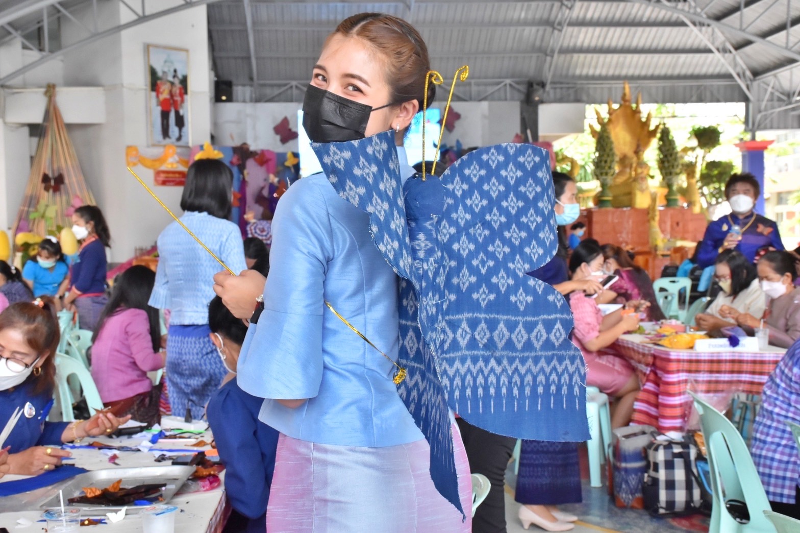 จังหวัดมหาสารคาม จัดแถลงข่าวการประดิษฐ์ผีเสื้อเพื่อนำไปประดับในนิทรรศการเฉลิมพระเกียรติ สมเด็จพระนางเจ้าสิริกิติ์ พระบรมราชินีนาถ พระบรมราชชนนีพันปีหลวง เนื่องในโอกาสมหามงคลเฉลิมพระชนมพรรษา 90 พรรษา 12 สิงหาคม 2565