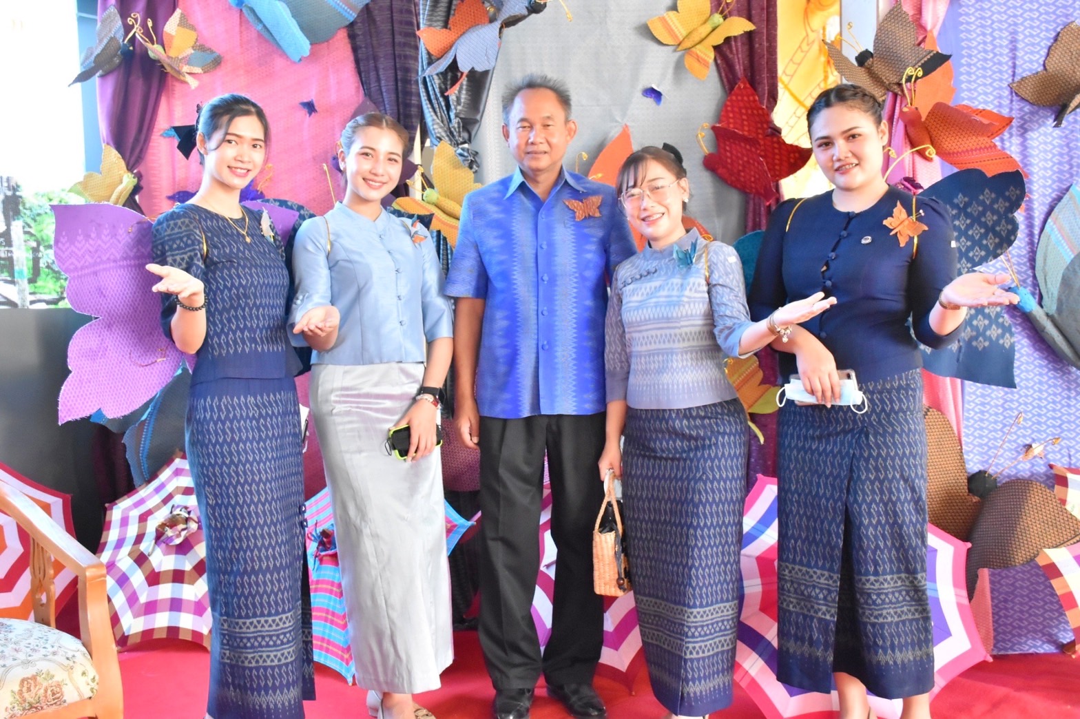จังหวัดมหาสารคาม จัดแถลงข่าวการประดิษฐ์ผีเสื้อเพื่อนำไปประดับในนิทรรศการเฉลิมพระเกียรติ สมเด็จพระนางเจ้าสิริกิติ์ พระบรมราชินีนาถ พระบรมราชชนนีพันปีหลวง เนื่องในโอกาสมหามงคลเฉลิมพระชนมพรรษา 90 พรรษา 12 สิงหาคม 2565