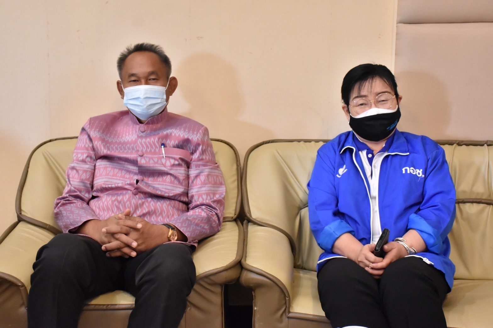 พช.มหาสารคามร่วมประชุมส่งเสริมวินัยการออมกับ กอช. ในระดับพื้นที่และการอบรมตัวแทน กอช. ประจำหมู่บ้าน ครั้งที่1/2565 ณ จังหวัดมหาสารคาม