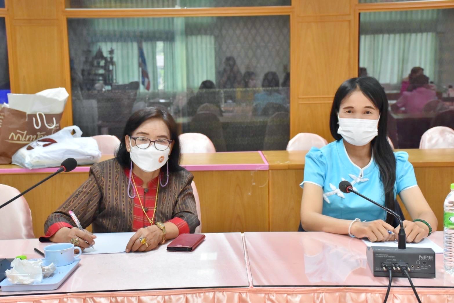การประชุมติดตามและประเมินผลการดำเนินงานทุนหมุนเวียน ประจำปีบัญชี 2565  ?ตัวชี้วัดที่ 3.1 ระดับความสำเร็จในการติดตามและประเมินผลการดำเนินงานตามวัตถุประสงค์ของกองทุนพัฒนาบทบาทสตรี (การจัดเก็บข้อมูลเชิงคุณภาพ)