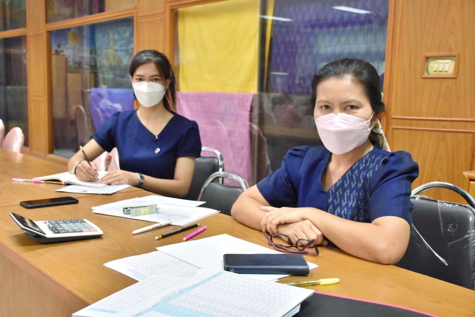 การประชุมติดตามและประเมินผลการดำเนินงานทุนหมุนเวียน ประจำปีบัญชี 2565  ?ตัวชี้วัดที่ 3.1 ระดับความสำเร็จในการติดตามและประเมินผลการดำเนินงานตามวัตถุประสงค์ของกองทุนพัฒนาบทบาทสตรี (การจัดเก็บข้อมูลเชิงคุณภาพ)