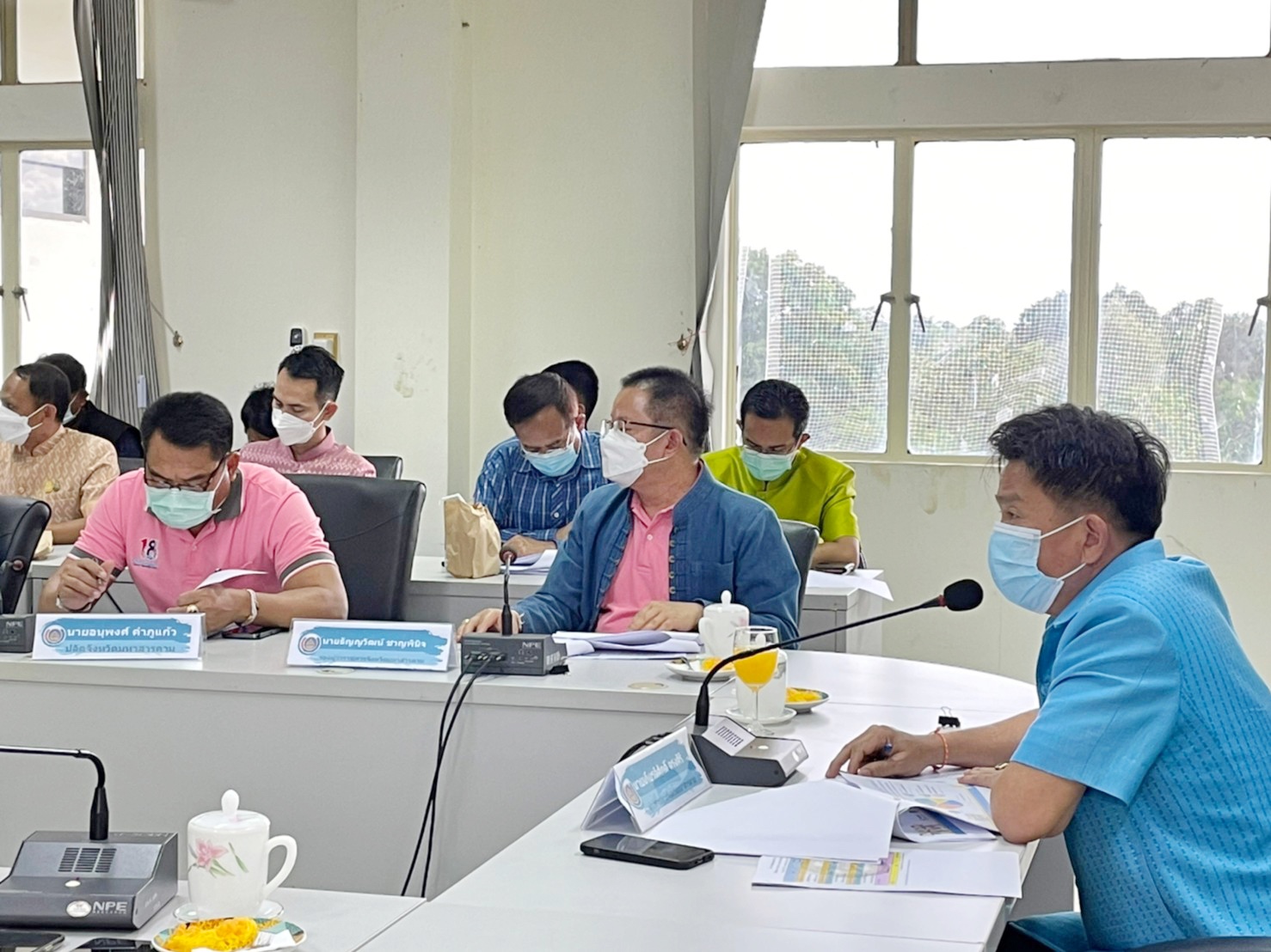 ผู้ว่าราชการจังหวัดมหาสารคามประชุมคณะกรรมการบริหารศูนย์อำนวยการขจัดความยากจนและพัฒนาคนทุกช่วงวัยอย่างยั่งยืนตามหลักปรัชญาของเศรษฐกิจพอเพียงจังหวัดมหาสารคาม (คจพ.จ)