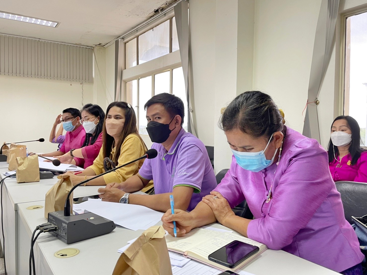 ผู้ว่าราชการจังหวัดมหาสารคามประชุมคณะกรรมการบริหารศูนย์อำนวยการขจัดความยากจนและพัฒนาคนทุกช่วงวัยอย่างยั่งยืนตามหลักปรัชญาของเศรษฐกิจพอเพียงจังหวัดมหาสารคาม (คจพ.จ)