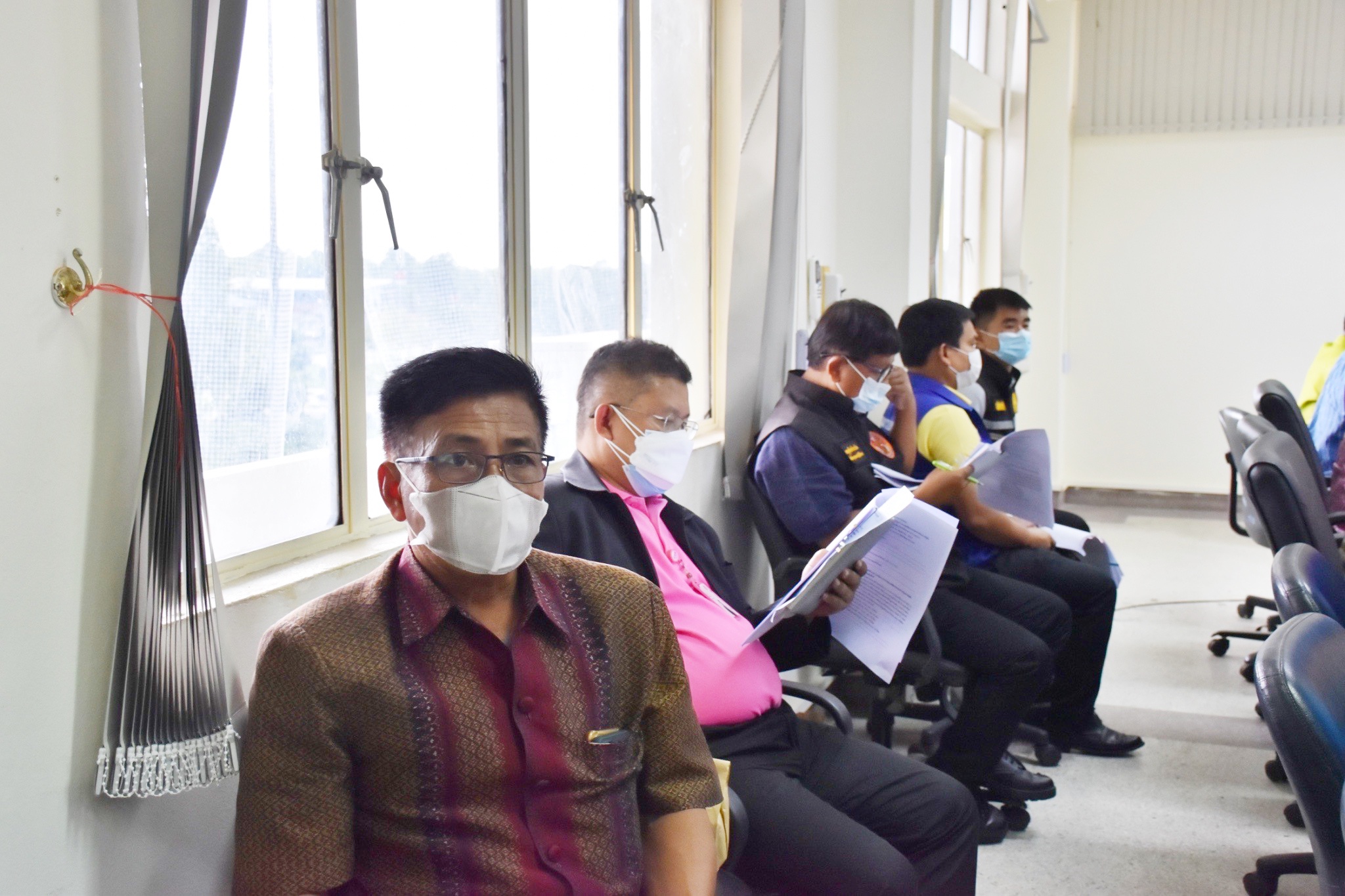 ผู้ว่าราชการจังหวัดมหาสารคามประชุมคณะกรรมการบริหารศูนย์อำนวยการขจัดความยากจนและพัฒนาคนทุกช่วงวัยอย่างยั่งยืนตามหลักปรัชญาของเศรษฐกิจพอเพียงจังหวัดมหาสารคาม (คจพ.จ)