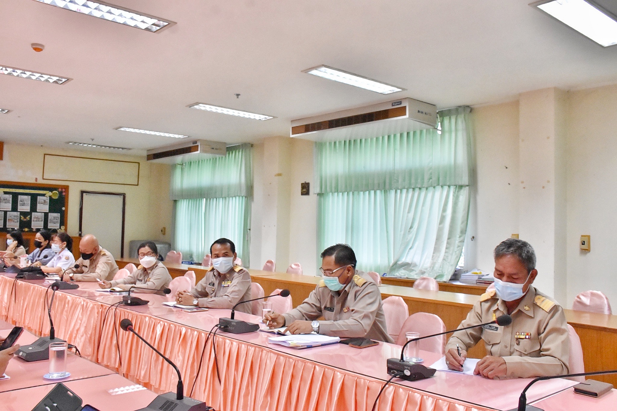 พจ.มหาสารคาม ประชุมข้อราชการสำคัญเพื่อขับเคลื่อนการดำเนินงานพัฒนาชุมชน