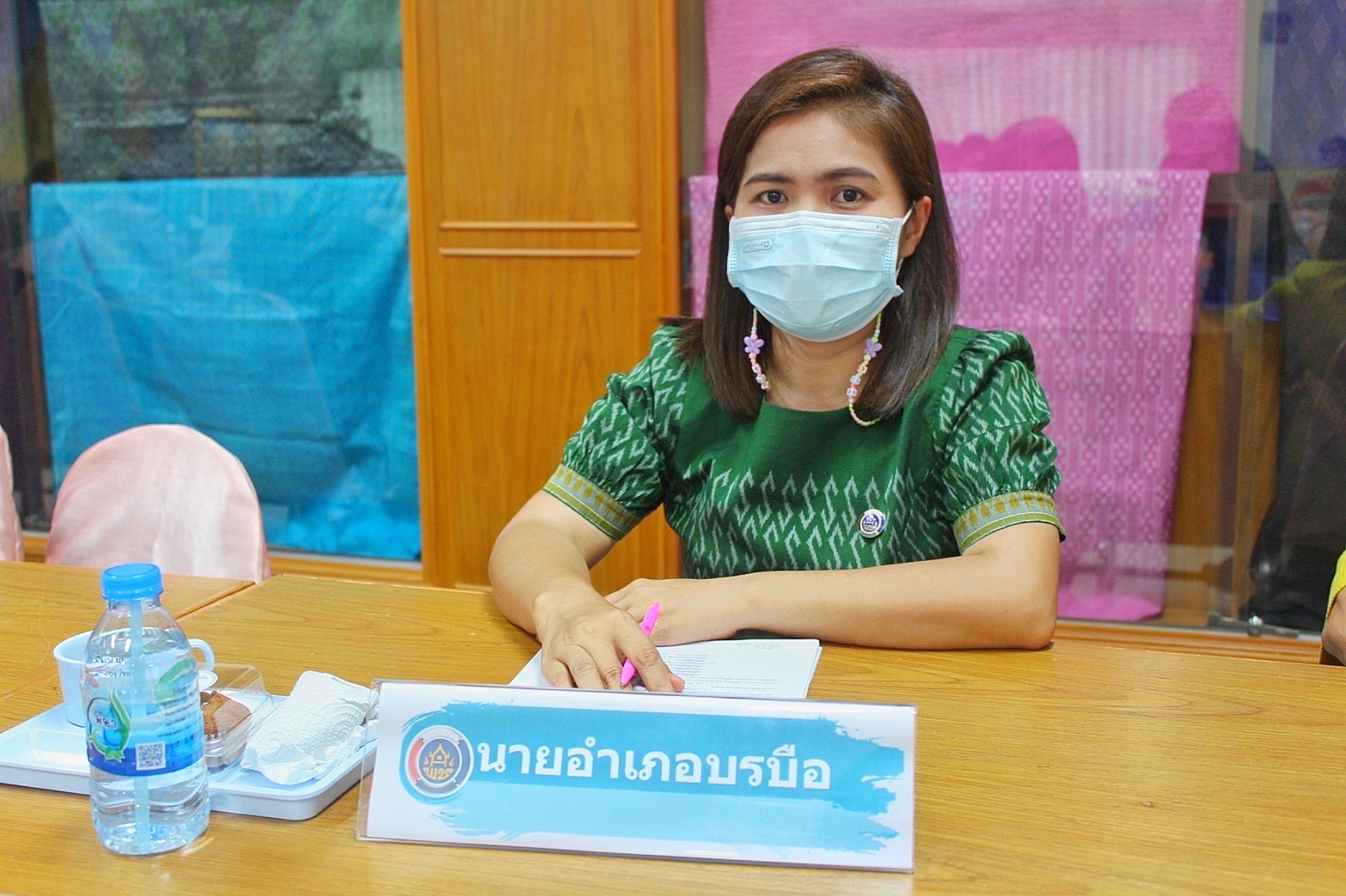 รองผู้ว่าราชการจังหวัดมหาสารคาม “ประชุมคณะทำงานรับผิดชอบตามมิติของปัญหาการขจัดความยากจนและพัฒนาคนทุกช่วงวัยอย่างยั่งยืน ตามหลักปรัชญาของเศรษฐกิจพอเพียงจังหวัดมหาสารคาม” (มิติปัญหาด้านสุขภาพ มิติด้านการศึกษา  และมิติด้านการเข้าถึงบริการภาครัฐ)