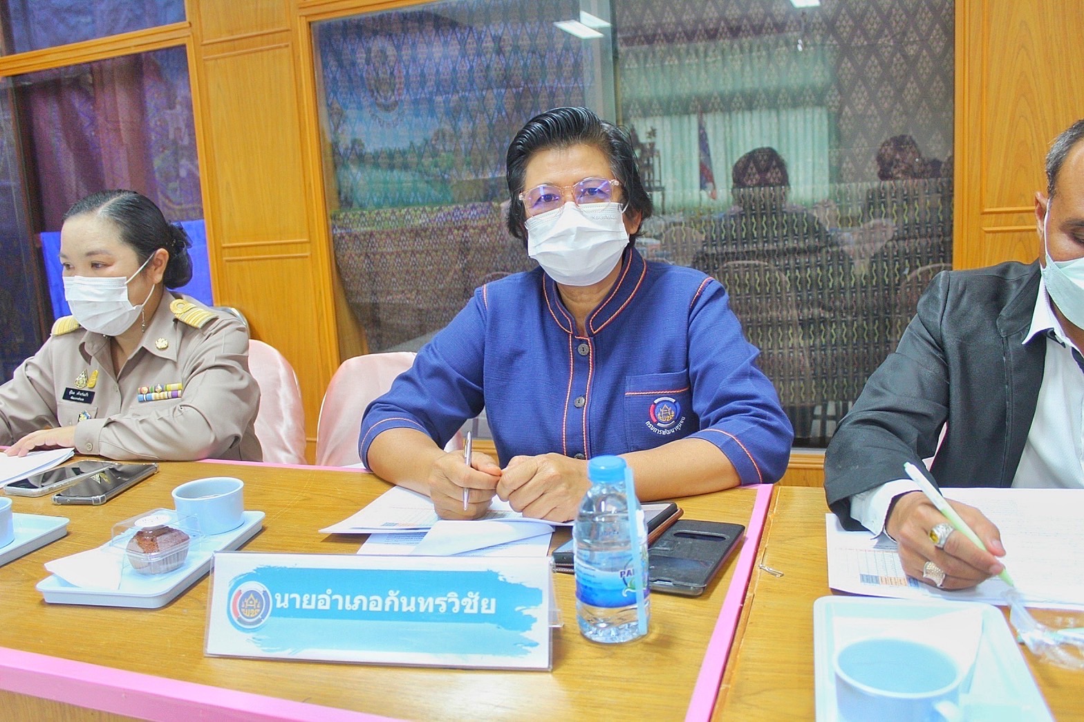 รองผู้ว่าราชการจังหวัดมหาสารคาม “ประชุมคณะทำงานรับผิดชอบตามมิติของปัญหาการขจัดความยากจนและพัฒนาคนทุกช่วงวัยอย่างยั่งยืน ตามหลักปรัชญาของเศรษฐกิจพอเพียงจังหวัดมหาสารคาม” (มิติปัญหาด้านสุขภาพ มิติด้านการศึกษา  และมิติด้านการเข้าถึงบริการภาครัฐ)