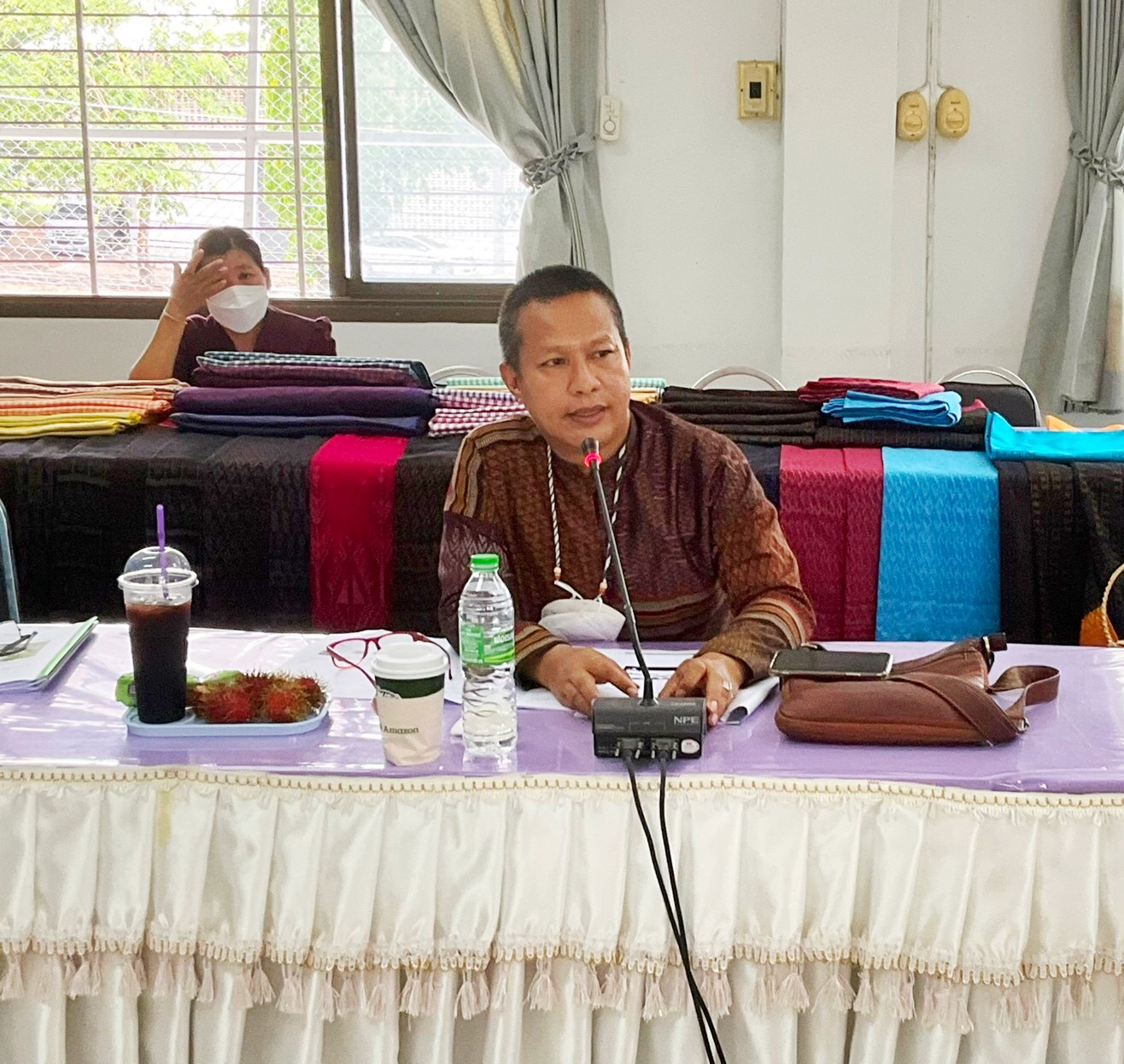 พช.มหาสารคาม คัดเลือกคนกองทุนพัฒนาบทบาทสตรีดีเด่นระดับจังหวัด ตามโครงการเชิดชูเกียรติคนกองทุนพัฒนาบทบาทสตรี ประจำปี 2565 ณ อำเภอแกดำ จังหวัดมหาสารคาม