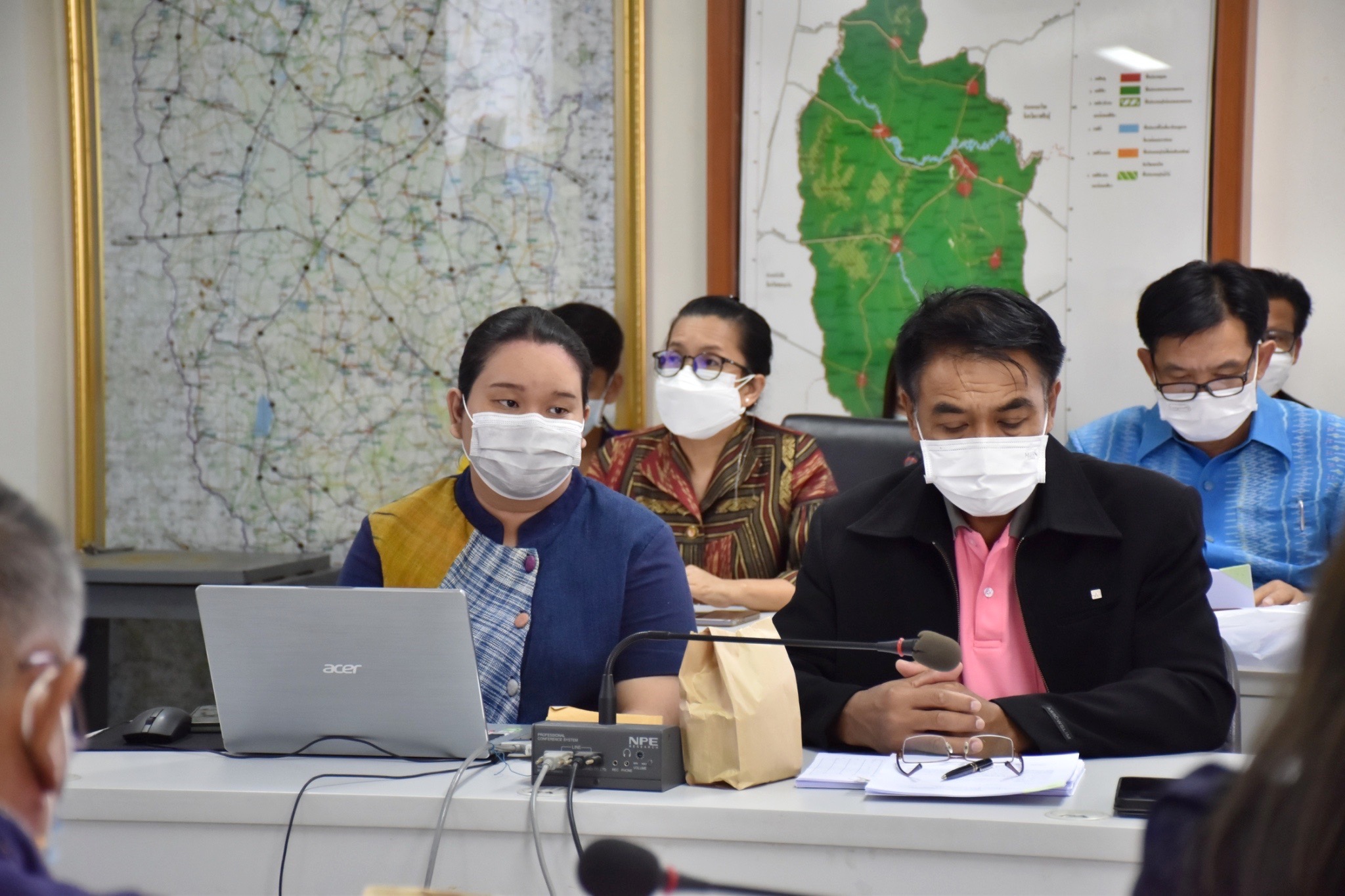 ผู้ว่าราชการจังหวัดมหาสารคามประชุมคณะกรรมการบริหารศูนย์อำนวยการขจัดความยากจนและพัฒนาคนทุกช่วงวัยอย่างยั่งยืนตามหลักปรัชญาของเศรษฐกิจพอเพียงจังหวัดมหาสารคาม (คจพ.จ)