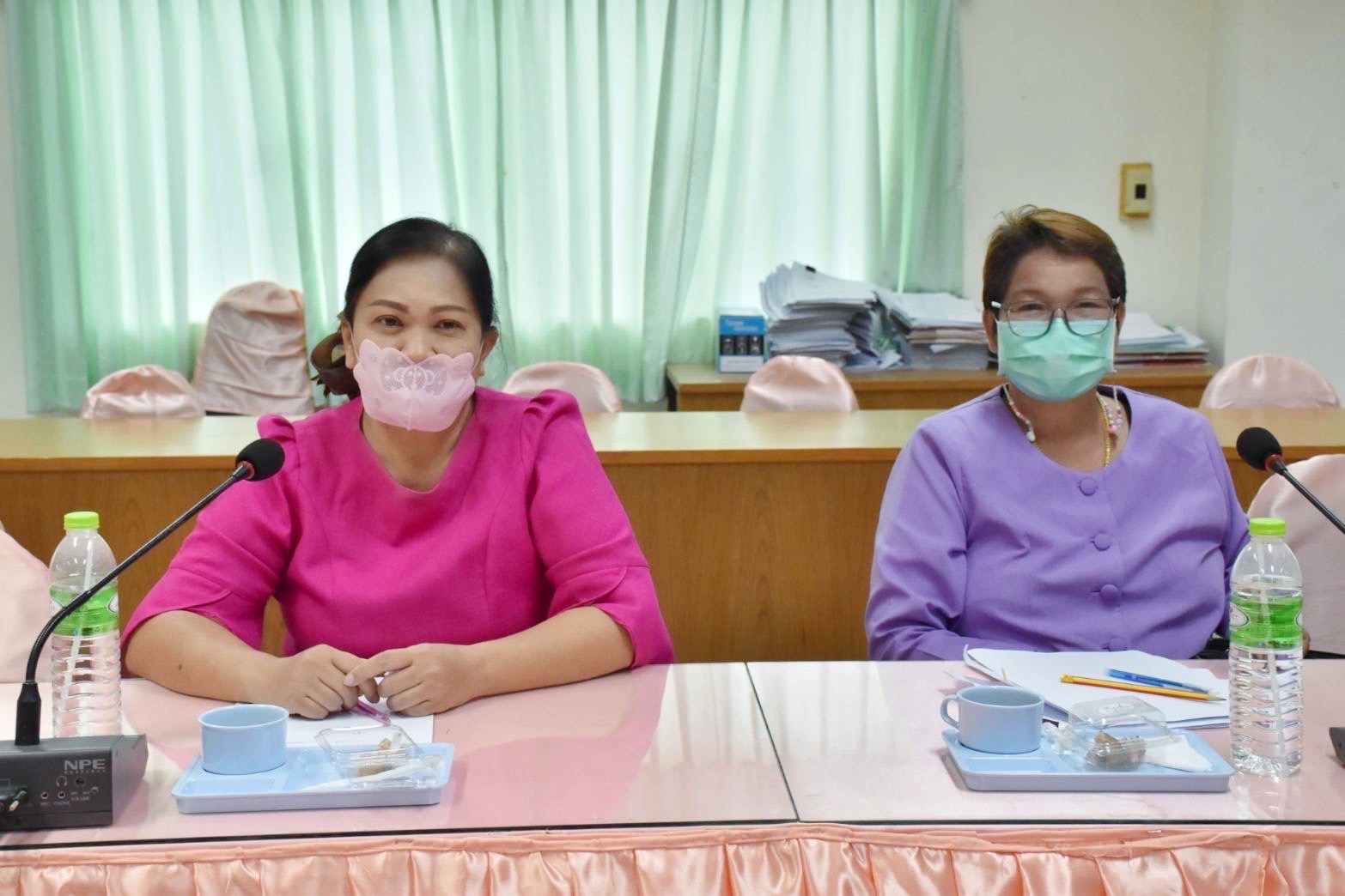 การประชุมติดตามและประเมินผลการดำเนินงานทุนหมุนเวียน ประจำปีบัญชี 2565  ?ตัวชี้วัดที่ 3.1 ระดับความสำเร็จในการติดตามและประเมินผลการดำเนินงานตามวัตถุประสงค์ของกองทุนพัฒนาบทบาทสตรี (การจัดเก็บข้อมูลเชิงคุณภาพ)