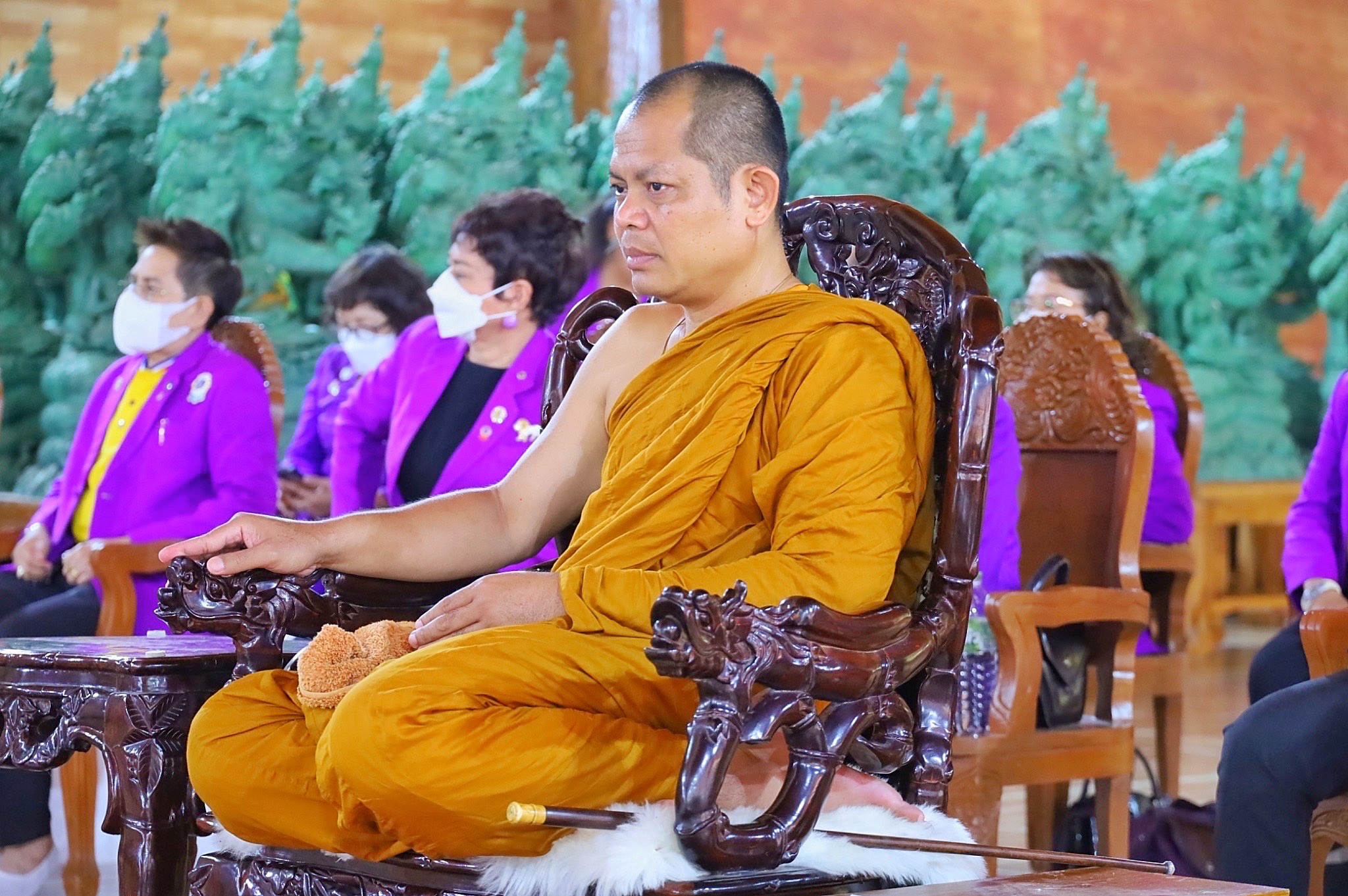 ผู้ว่าราชการจังหวัดมหาสารคาม มอบใบประกาศเกียติคุณ แด่คุณพระครูภาวนาชยานุสิฐ (พระอาจารย์สุริยันต์โฆษะปัญโญ)