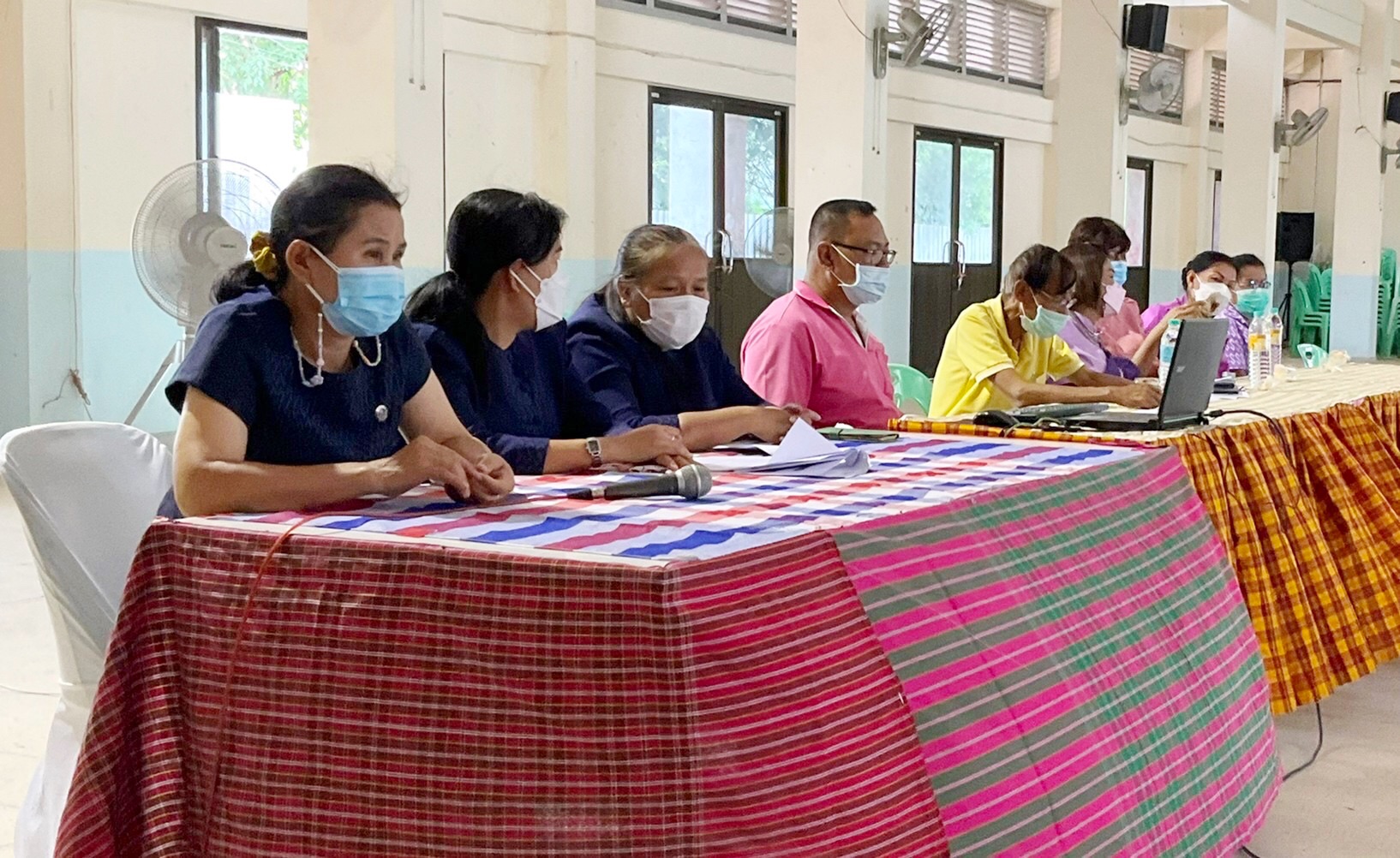 พช.มหาสารคาม คัดเลือกคนกองทุนพัฒนาบทบาทสตรีดีเด่นระดับจังหวัด ตามโครงการเชิดชูเกียรติคนกองทุนพัฒนาบทบาทสตรี ประจำปี 2565 ณ อำเภอโกสุมพิสัย จังหวัดมหาสารคาม