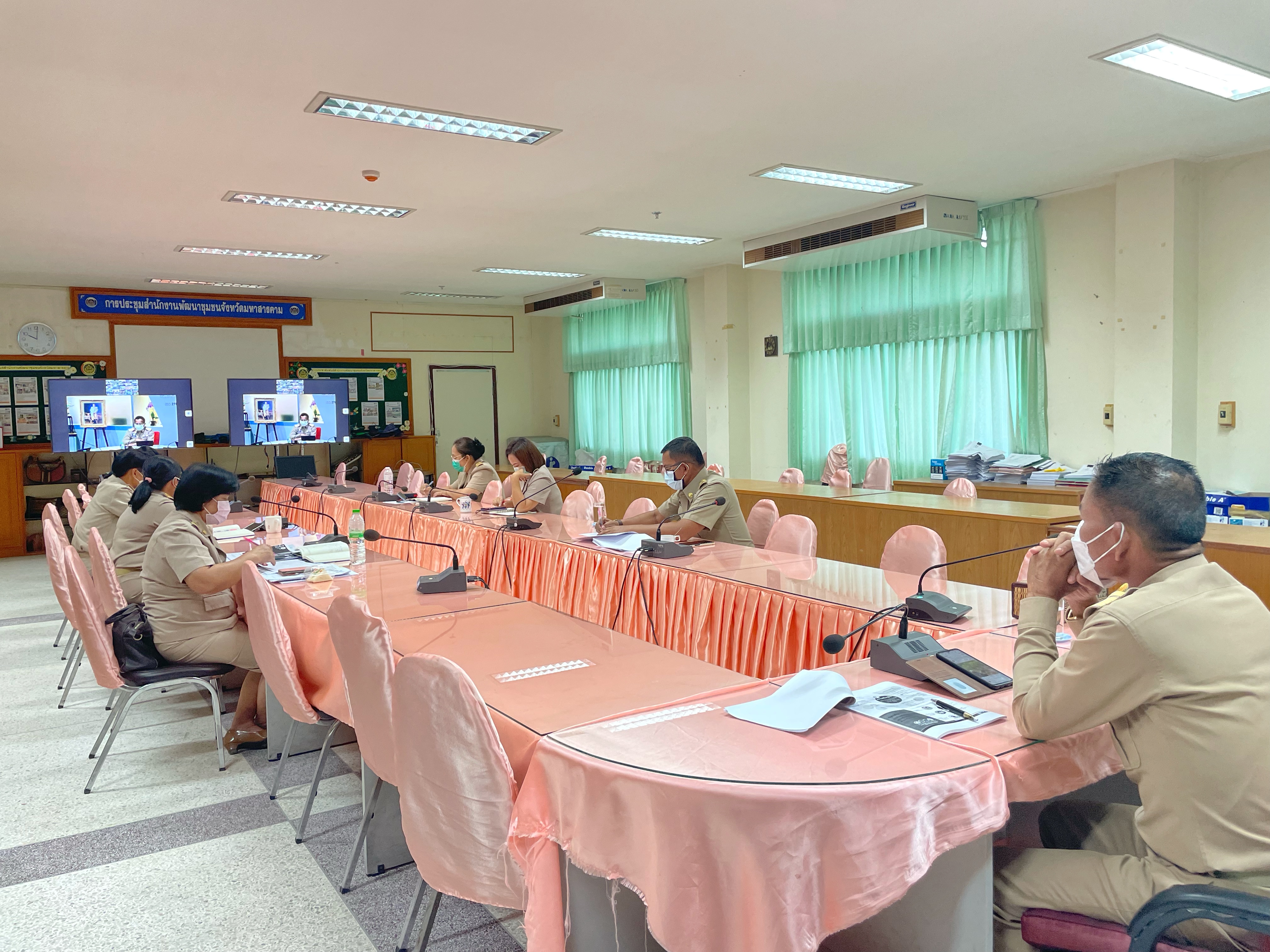 พช.มหาสารคามร่วมประชุมกรมการพัฒนาชุมชน ประจำเดือนพฤษภาคม 2565 ผ่านระบบการประชุมทางไกล(Video Conference)