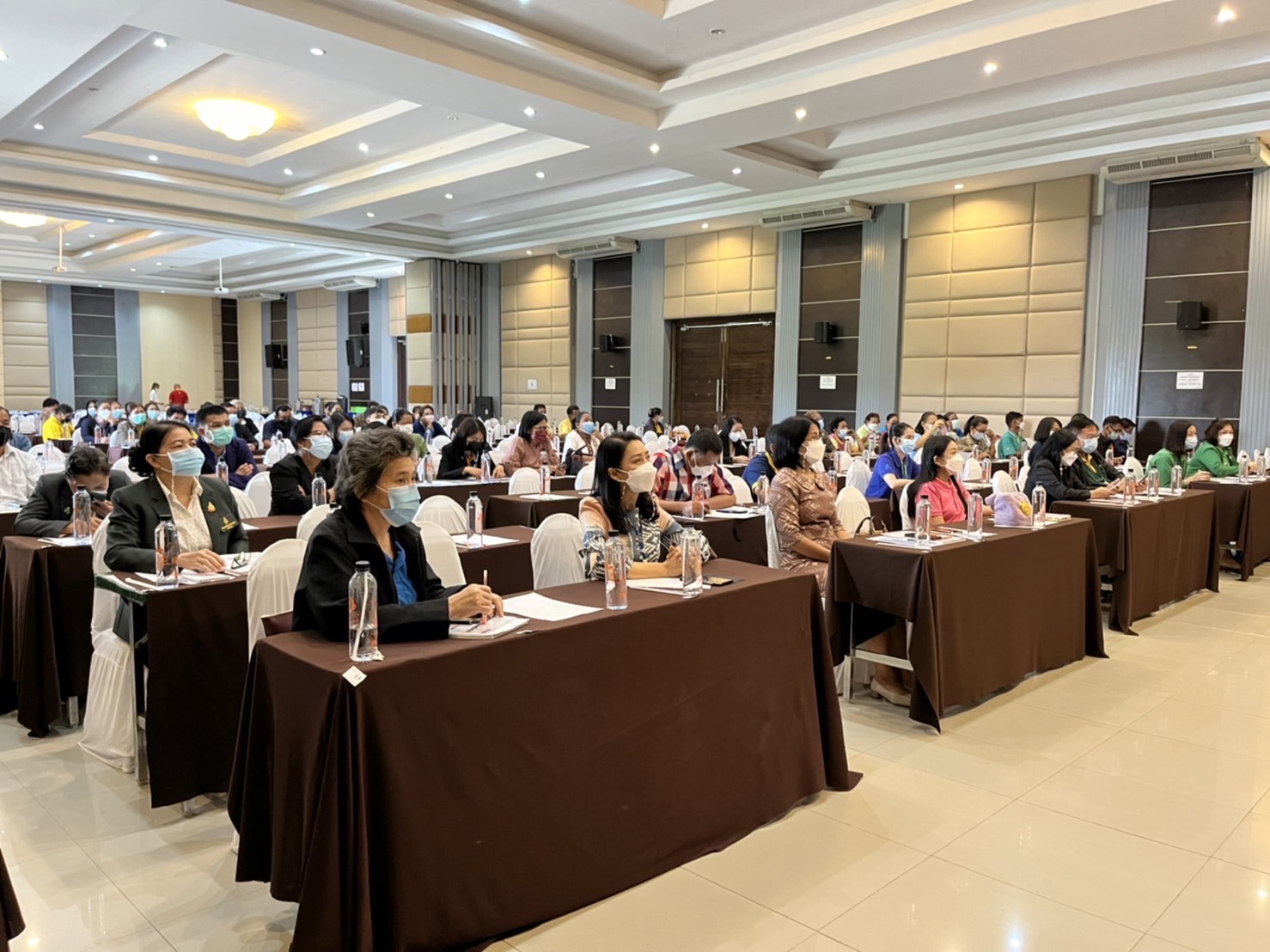 พช.มหาสารคามร่วมประชุมส่งเสริมวินัยการออมกับ กอช. ในระดับพื้นที่และการอบรมตัวแทน กอช. ประจำหมู่บ้าน ครั้งที่1/2565 ณ จังหวัดมหาสารคาม