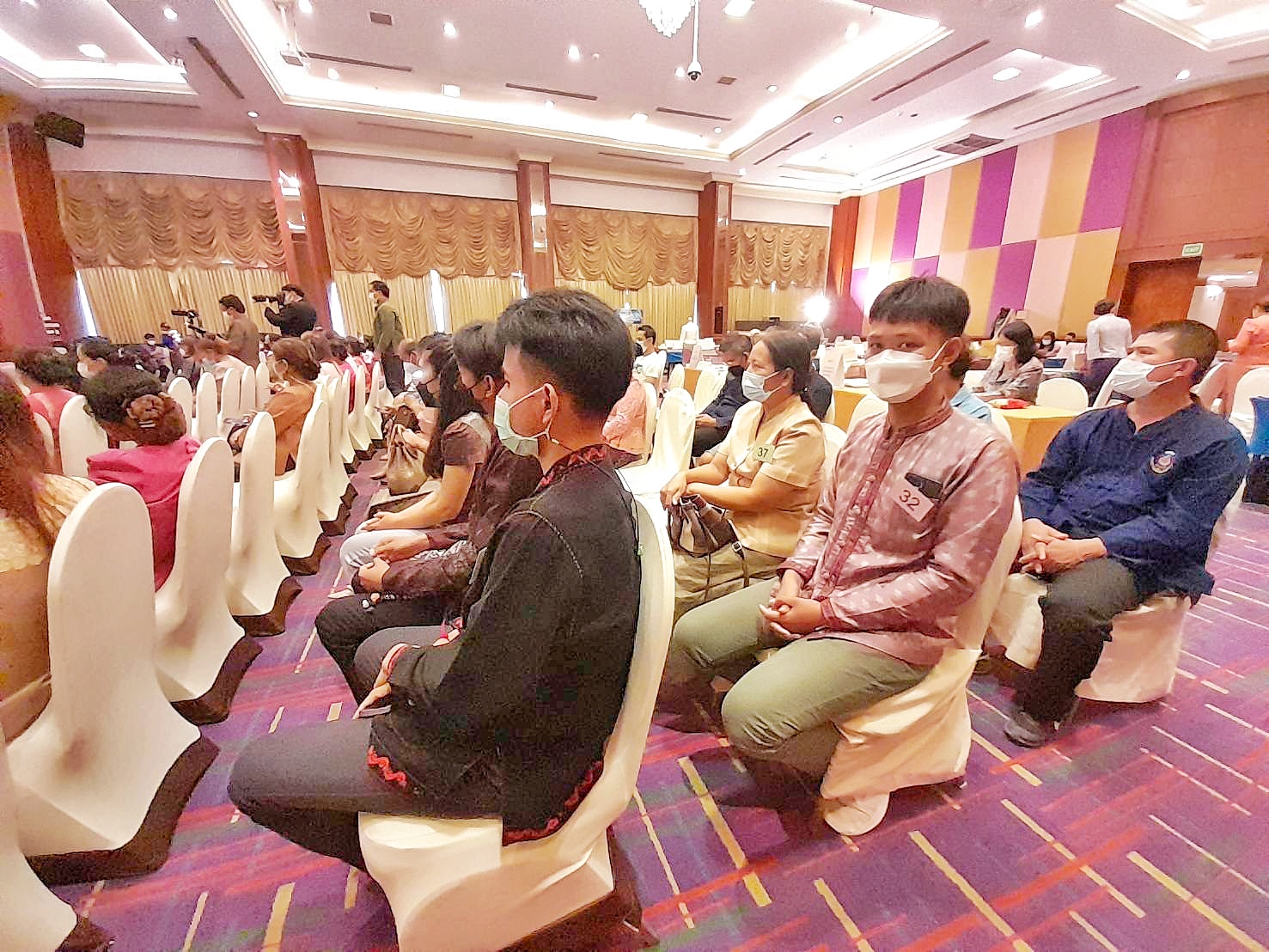พช.มหาสารคามน้อมนำพระดำริสมเด็จพระเจ้าลูกเธอ เจ้าฟ้าสิริวัณณวรี นารีรัตนราชกัญญา “ผ้าไทยใส่ให้สนุก” (Coaching ผ้าขิดลายนารีรัตนราชกัญญา) พัฒนาศักยภาพผู้ประกอบการผ้าไทยเพื่อสร้างรายได้พัฒนาคุณภาพชีวิตอย่างยั่งยืน