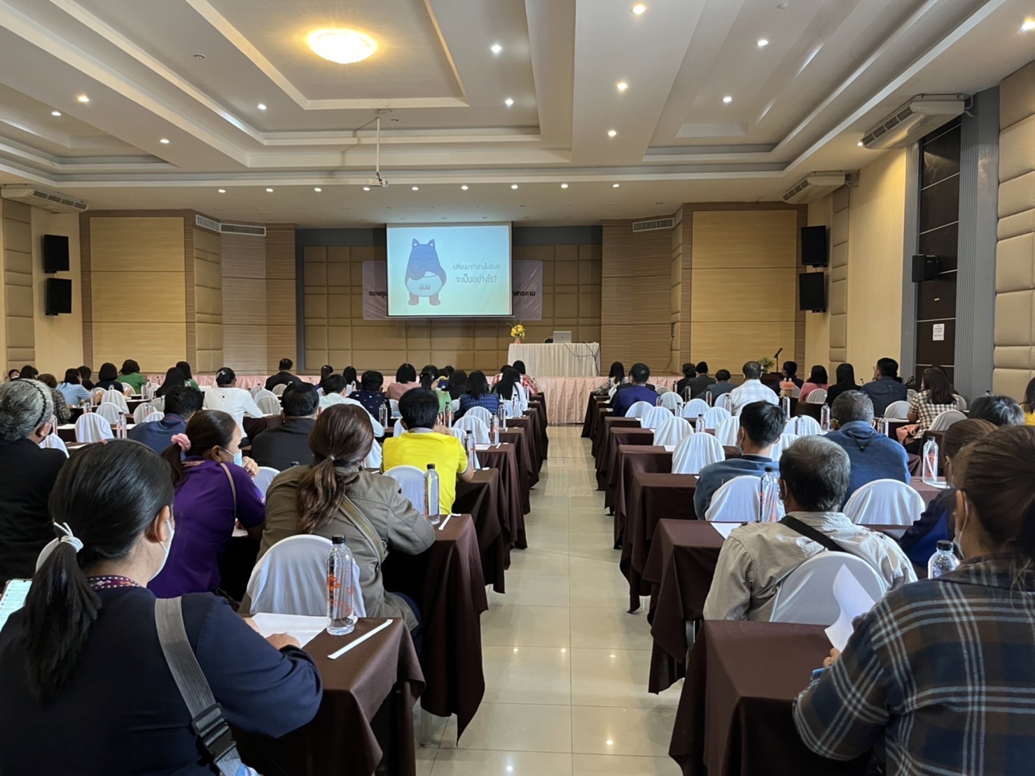 พช.มหาสารคามร่วมประชุมส่งเสริมวินัยการออมกับ กอช. ในระดับพื้นที่และการอบรมตัวแทน กอช. ประจำหมู่บ้าน ครั้งที่1/2565 ณ จังหวัดมหาสารคาม