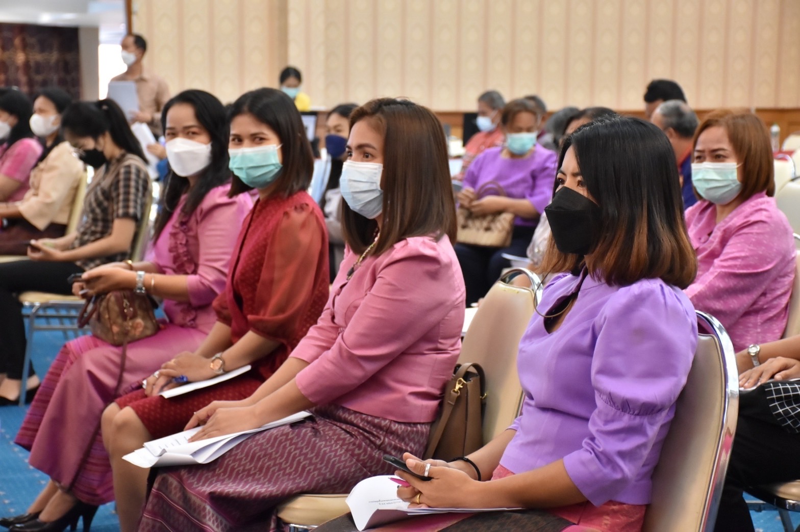 พช.มหาสารคาม จัดประชุมชี้แจงกรอบแนวทางหลักเกณฑ์การคัดสรรสุดยอดหนึ่งตำบล หนึ่งผลิตภัณฑ์ไทย ปี พ.ศ. 2565 (OTOP Product Champion : OPC) จังหวัดมหาสารคาม