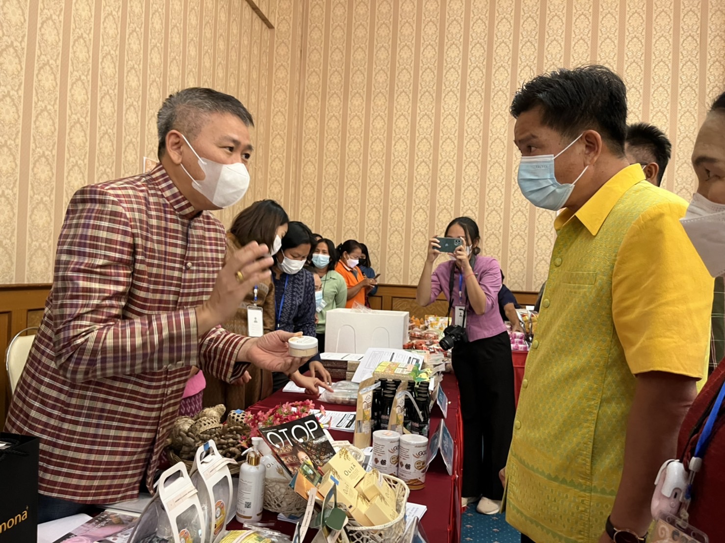 พช.มหาสารคาม จัดโครงการคัดสรรสุดยอดหนึ่งตำบล หนึ่งผลิตภัณฑ์ไทย ปี พ.ศ. 2565 (OTOP Product Champion : OPC) จังหวัดมหาสารคาม