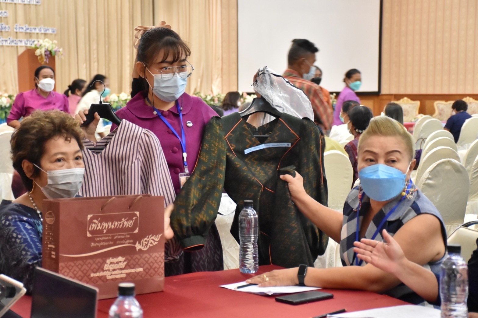 พช.มหาสารคาม จัดโครงการคัดสรรสุดยอดหนึ่งตำบล หนึ่งผลิตภัณฑ์ไทย ปี พ.ศ. 2565 (OTOP Product Champion : OPC) จังหวัดมหาสารคาม
