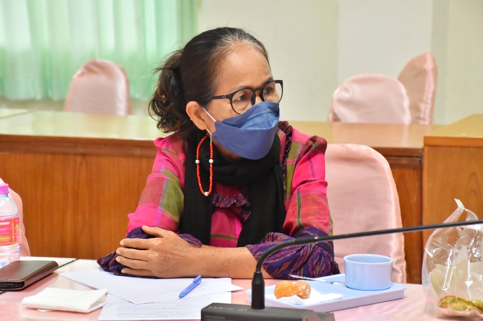 พช.มหาสารคาม ร่วมกับ คณะกรรมการเครือข่าย OTOP จังหวัดมหาสารคาม จัดประชุมเพื่อหารือขับเคลื่อนการดำเนินงาน