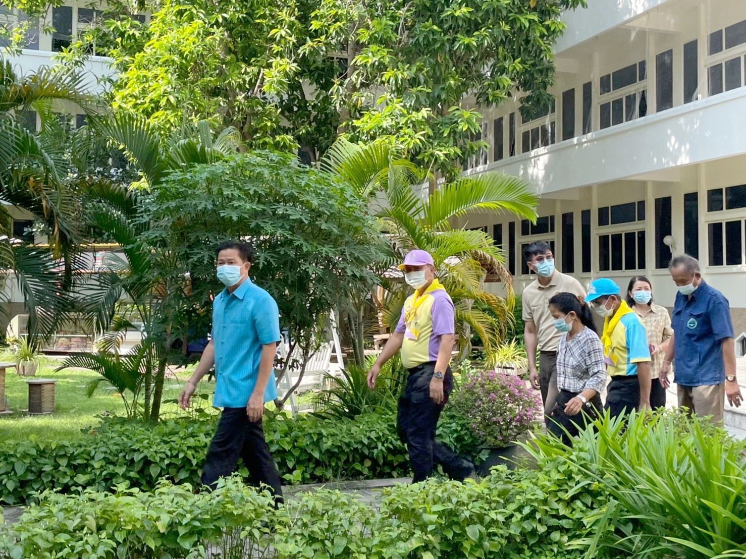 ผู้ว่าราชการจังหวัดมหาสารคามนำทีมปรับปรุงภูมิทัศน์ ลานจตุรมุข ศาลากลางจังหวัดมหาสารคาม
