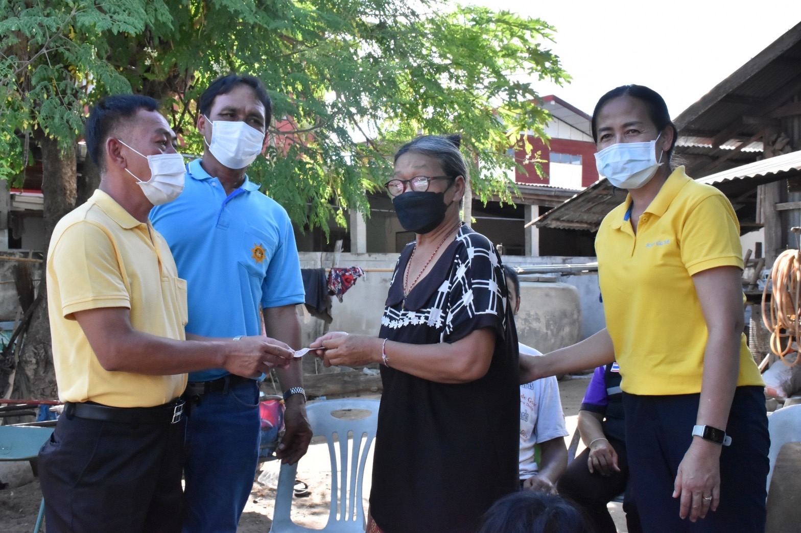 พช.มหาสารคาม ร่วมกับทีม ศจพ.อ.บรบือ ลงพื้นที่ติดตามการขจัดความยากจนและพัฒนาคนทุกช่วงวัยอย่างยั่งยืนตามหลักปรัชญาของเศรษฐกิจพอเพียง (ศจพ.) ในระดับพื้นที่ตำบลหนองจิก