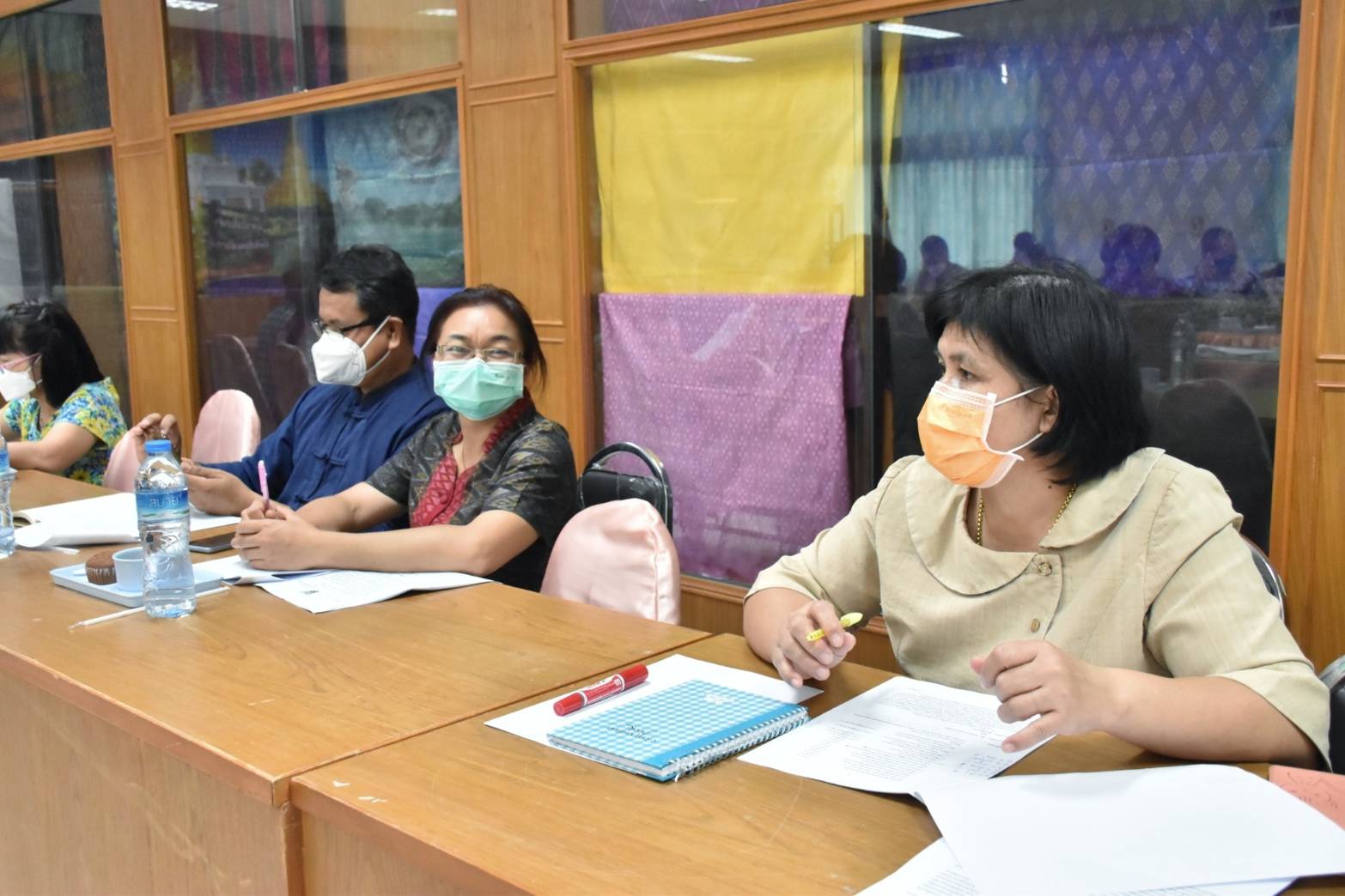 พช.มหาสารคาม ประชุมคณะกรรมการฝ่ายจัดงานเส้นสายลายผ้า ในงาน”กาชาดและมหกรรมมหาสารคามเมืองแห่งสินค้าดีก้าวสู่สากล” ประจำปี 2565