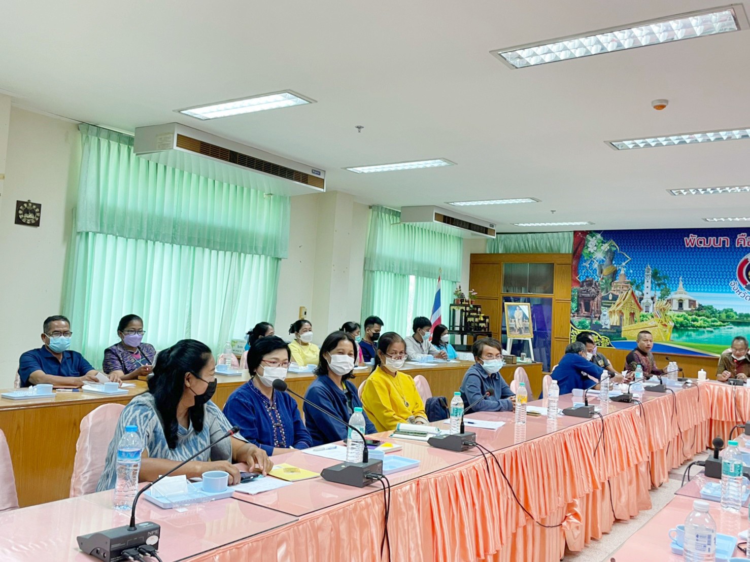 พช.มหาสารคามประชุมการจัดงานกาชาดและมหกรรมมหาสารคามเมืองแห่งสินค้าดี ก้าวสู่สากล ประจำปี ๒๕๖๕ และการประกวดผ้าลายพระราชทาน ผ้าขิดลายนารีรัตนราชกัญญา