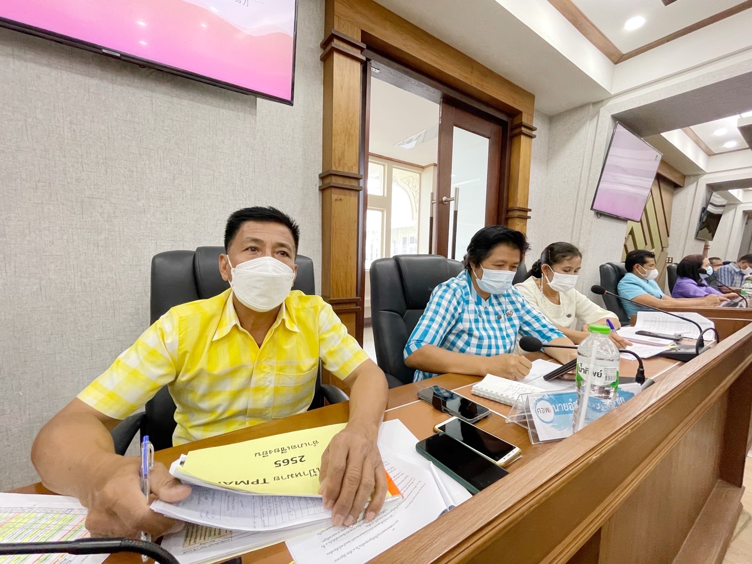 ผู้ว่าราชการจังหวัดมหาสารคาม นำทีมประชุมคณะกรรมการบริหารศูนย์อำนวยการขจัดความยากจนและพัฒนาคนทุกช่วงวัยอย่างยั่งยืนตามหลักปรัชญาของเศรษฐกิจพอเพียงจังหวัดมหาสารคาม (คจพ.จ) ครั้งที่ 4/2565 พร้อมผนึกกำลังขับเคลื่อนขจัดจนเพื่อคนมหาสารคาม