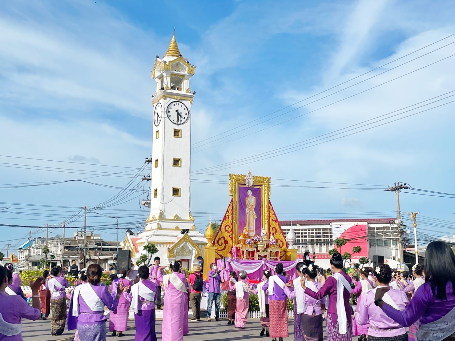 พช.มหาสารคาม “ร่วมพิธีรำเฉลิมพระเกียรติสมเด็จพระนางเจ้าสุทิดา พัชรสุธาพิมลลักษณ พระบรมราชินี เนื่องในวันเฉลิมพระชนพรรษา 44 พรรษา 3 มิถุนายน 2565”