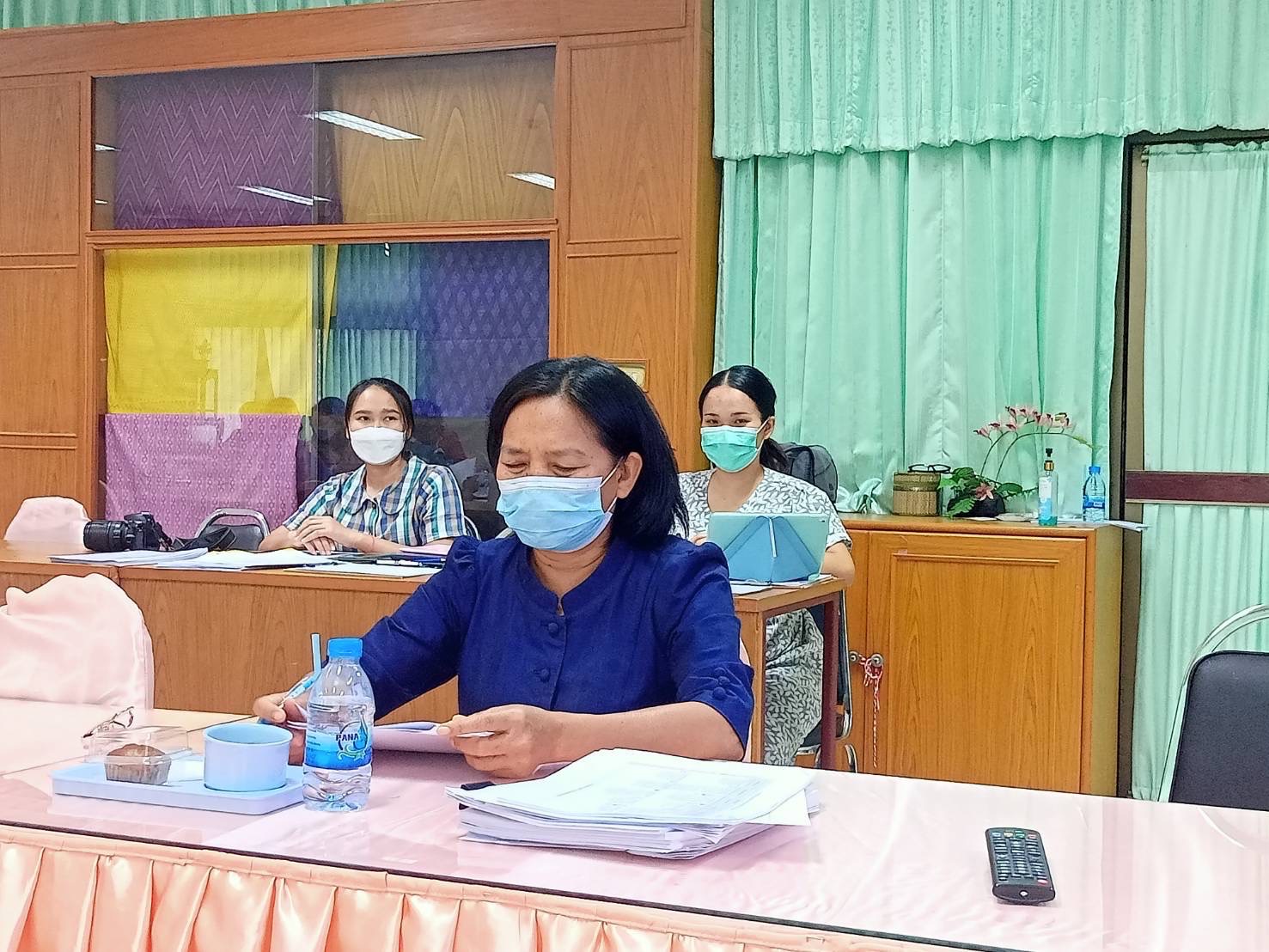 รองผู้ว่าราชการจังหวัดมหาสารคาม “ประชุมคณะทำงานรับผิดชอบตามมิติของปัญหาการขจัดความยากจนและพัฒนาคนทุกช่วงวัยอย่างยั่งยืน ตามหลักปรัชญาของเศรษฐกิจพอเพียงจังหวัดมหาสารคาม” (มิติปัญหาด้านรายได้)