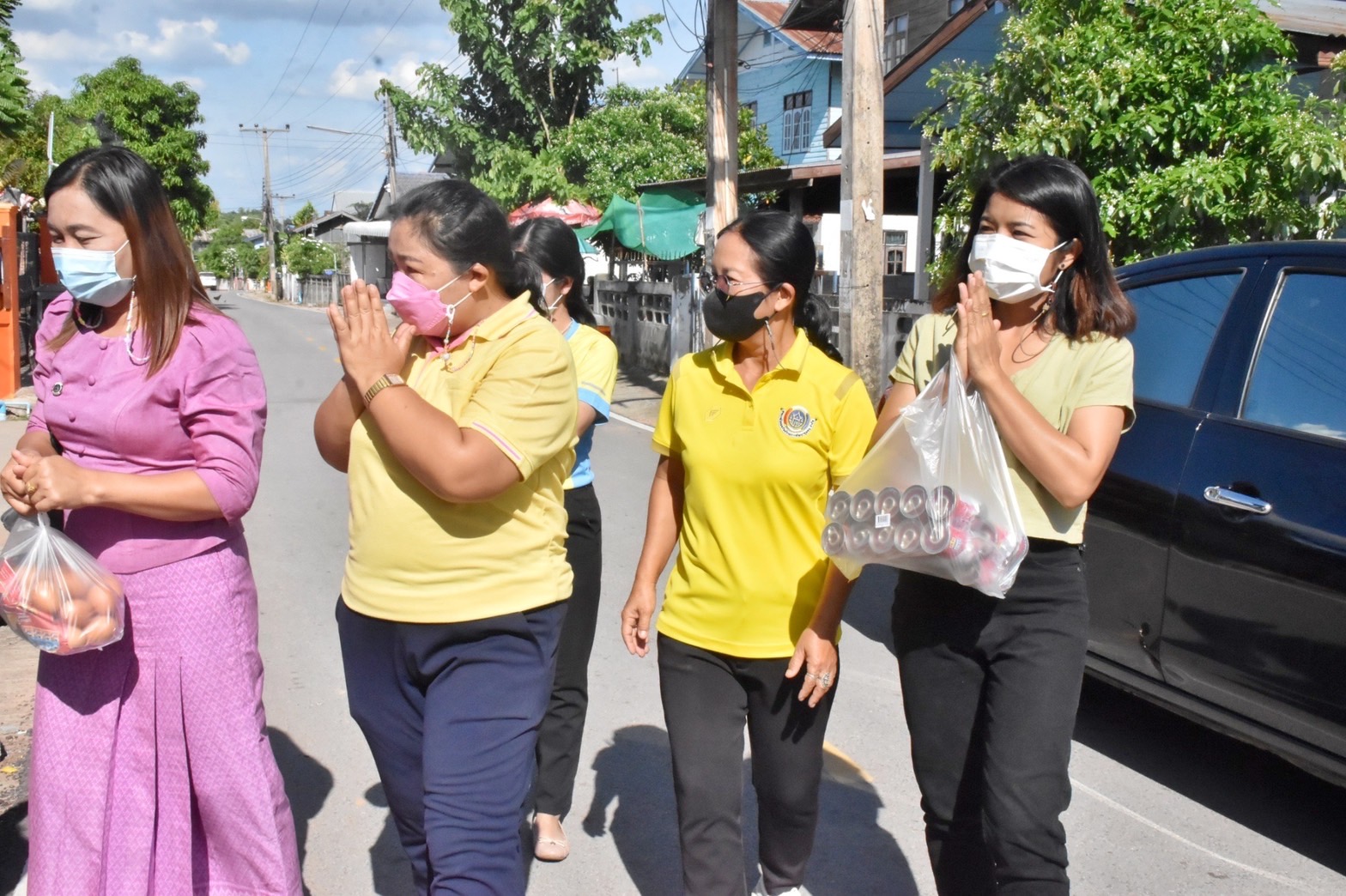 พช.มหาสารคาม ร่วมกับทีม ศจพ.อ.บรบือ ลงพื้นที่ติดตามการขจัดความยากจนและพัฒนาคนทุกช่วงวัยอย่างยั่งยืนตามหลักปรัชญาของเศรษฐกิจพอเพียง (ศจพ.) ในระดับพื้นที่ตำบลหนองจิก