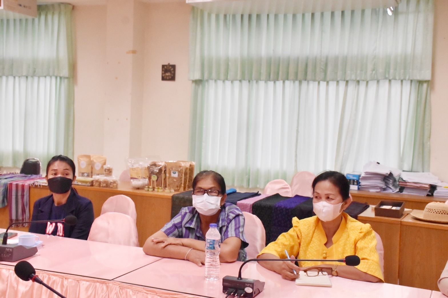 พช.มหาสารคาม ประชุมติดตามประเมินผลโครงการยกระดับศักยภาพเกษตรกรรุ่นใหม่ และผู้ประกอบการ/วิสาหกิจชุมชน ในการผลิตสินค้าชุมชน กิจกรรม พัฒนาศักยภาพผู้ประกอบการสู่ยุค 4.0