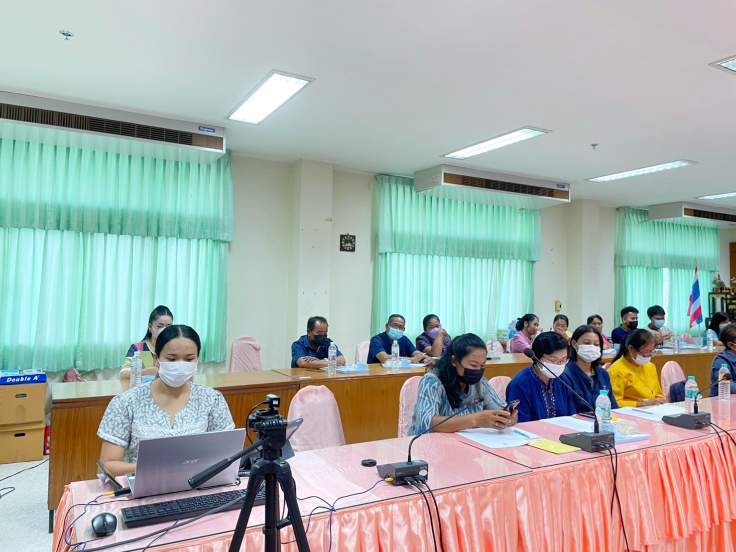 พช.มหาสารคามประชุมการจัดงานกาชาดและมหกรรมมหาสารคามเมืองแห่งสินค้าดี ก้าวสู่สากล ประจำปี ๒๕๖๕ และการประกวดผ้าลายพระราชทาน ผ้าขิดลายนารีรัตนราชกัญญา