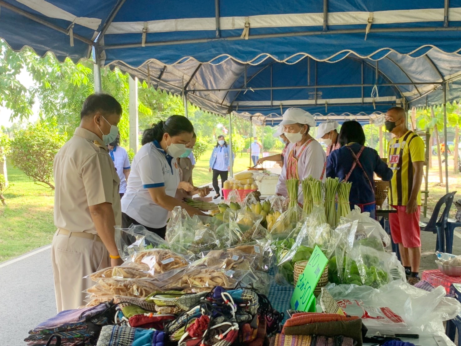 พช.จังหวัดมหาสารคามร่วมเป็นเกียรติในพิธีเปิด การจัดนิทรรศการ วันสถาปนากรมชลประทาน 120 ปี