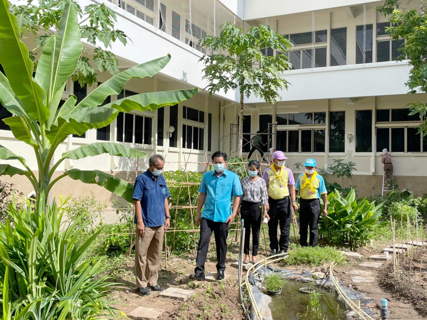 ผู้ว่าราชการจังหวัดมหาสารคามนำทีมปรับปรุงภูมิทัศน์ ลานจตุรมุข ศาลากลางจังหวัดมหาสารคาม