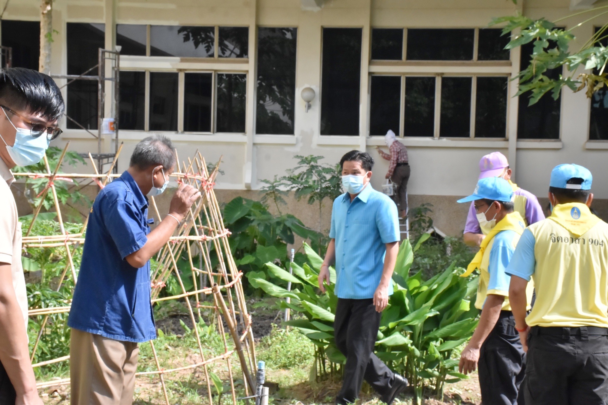 ผู้ว่าราชการจังหวัดมหาสารคามนำทีมปรับปรุงภูมิทัศน์ ลานจตุรมุข ศาลากลางจังหวัดมหาสารคาม