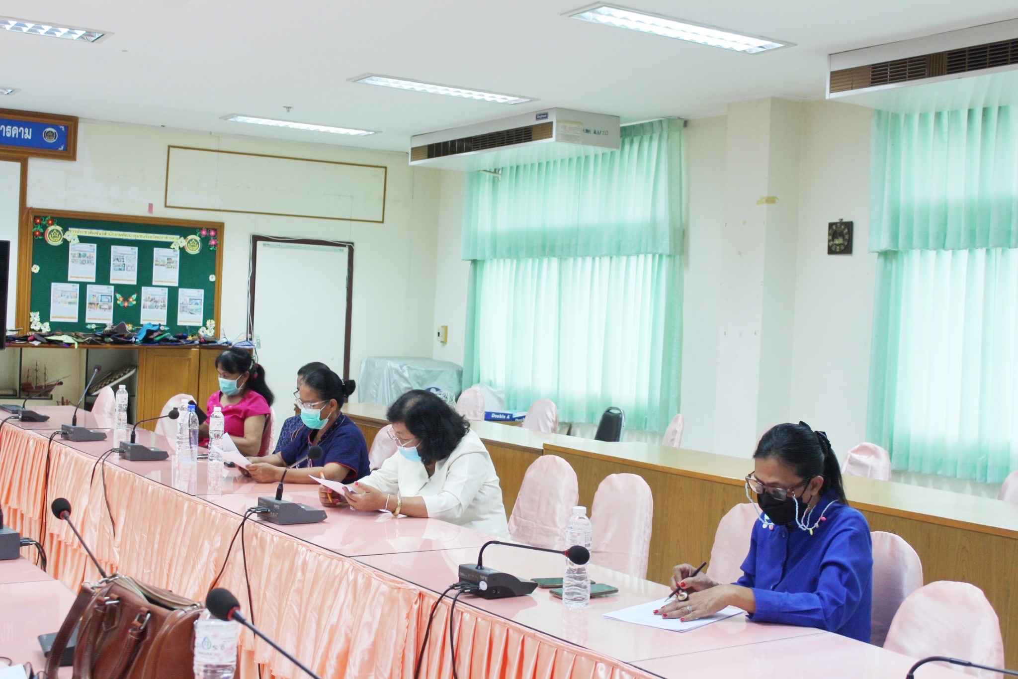 พช.มหาสารคามประชุมคณะกรรมการเครือข่าย OTOP ครั้งที่ ๓/๒๕๖๕