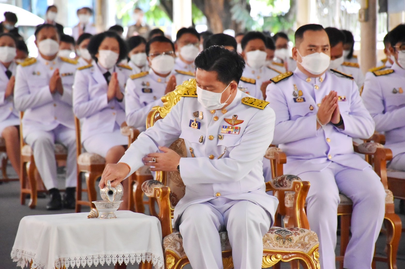 พช.มหาสารคาม ร่วมพิธีทำบุญตักบาตรถวายพระราชกุศลสมเด็จพระนางเจ้าฯ พระบรมราชินี เนื่องในโอกาสวันเฉลิมพระชนมพรรษา 3 มิถุนายน 2565