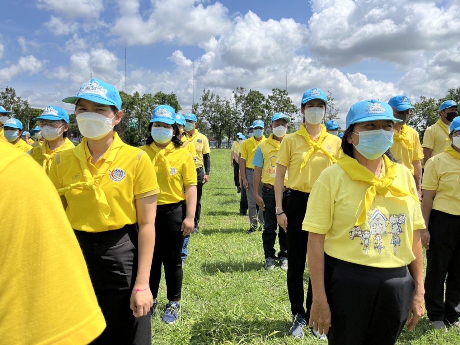 พช.มหาสารคาม ร่วมกิจกรรมจิตอาสาเฉลิมพระเกียรติสมเด็จพระนางเจ้าฯ พระบรมราชินี เนื่องในโอกาสวันเฉลิมพระชนมพรรษา 3 มิถุนายน 2565