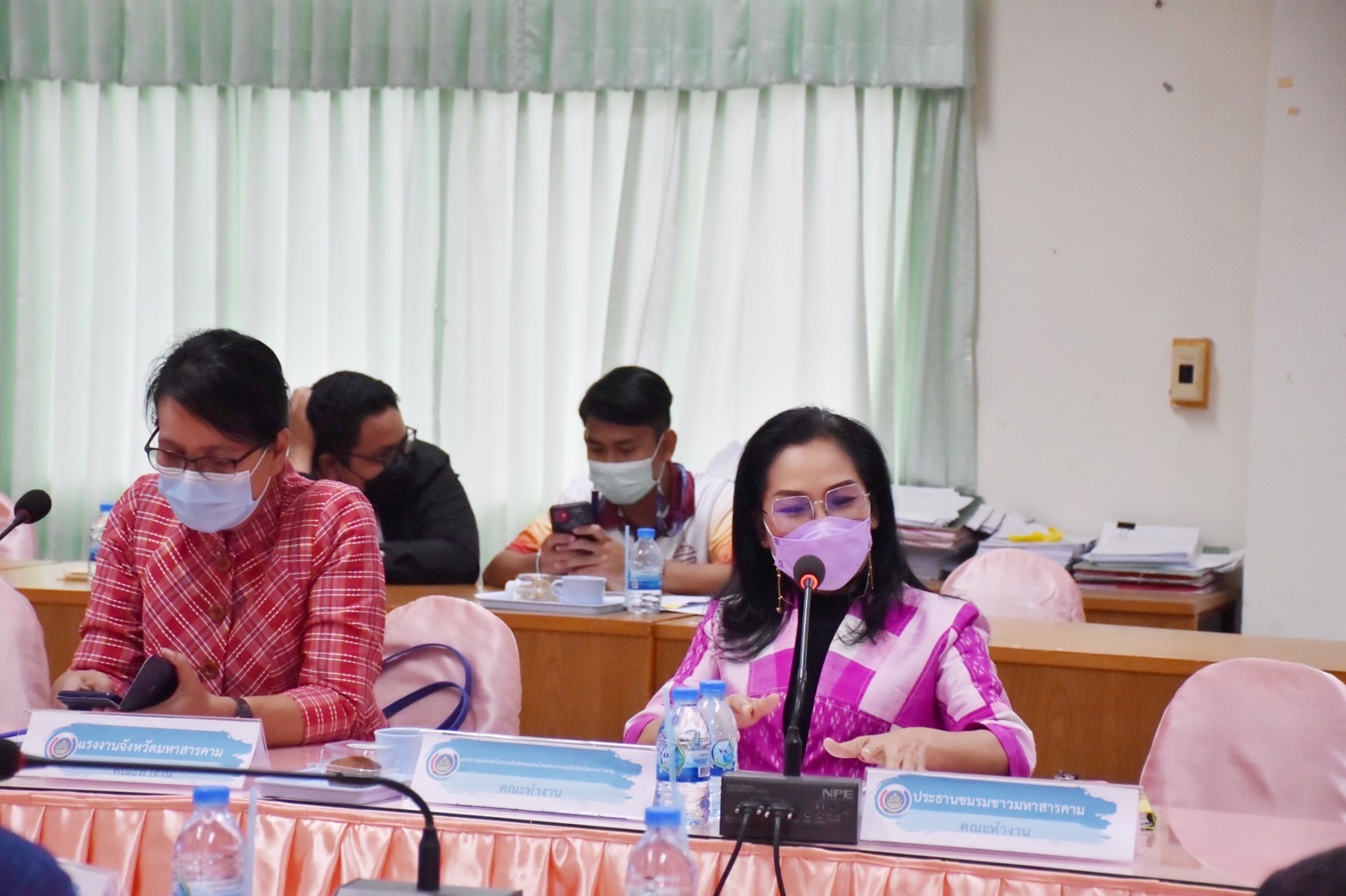 รองผู้ว่าราชการจังหวัดมหาสารคาม “ประชุมคณะทำงานรับผิดชอบตามมิติของปัญหาการขจัดความยากจนและพัฒนาคนทุกช่วงวัยอย่างยั่งยืน ตามหลักปรัชญาของเศรษฐกิจพอเพียงจังหวัดมหาสารคาม” (มิติปัญหาด้านรายได้)